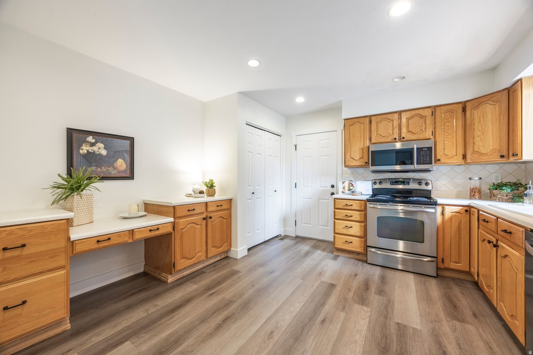 HARVEST LANE - Residential