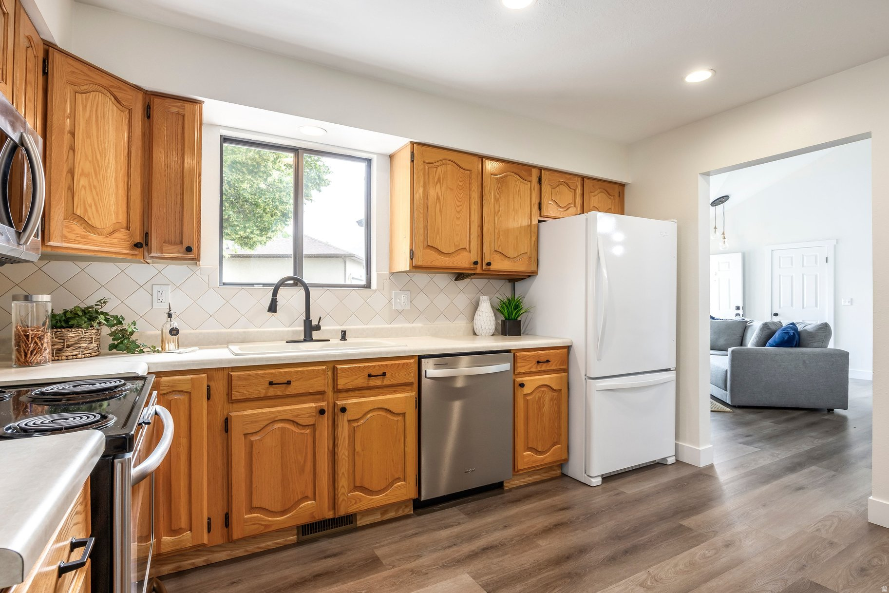 HARVEST LANE - Residential