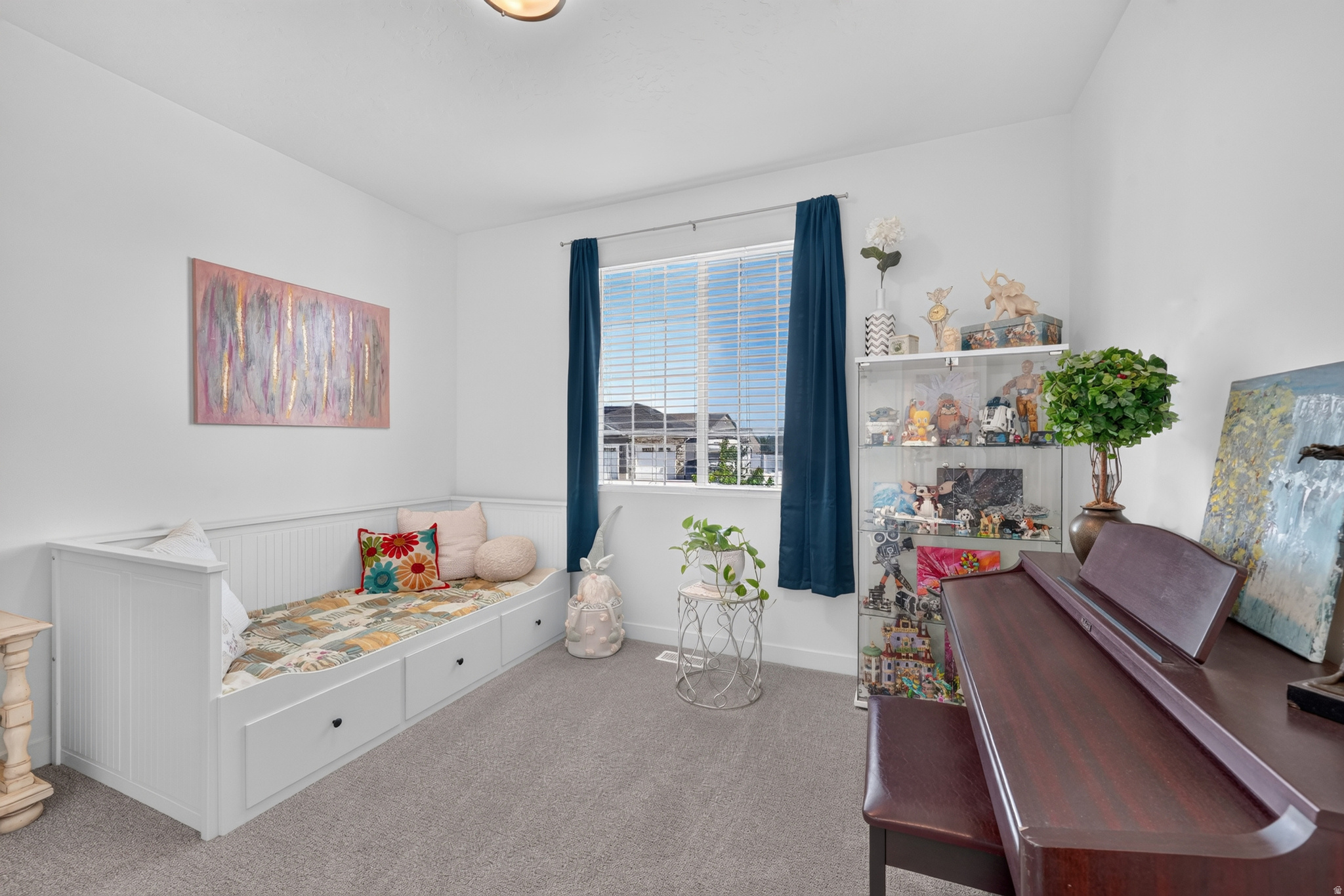 SALEM PARK - Residential