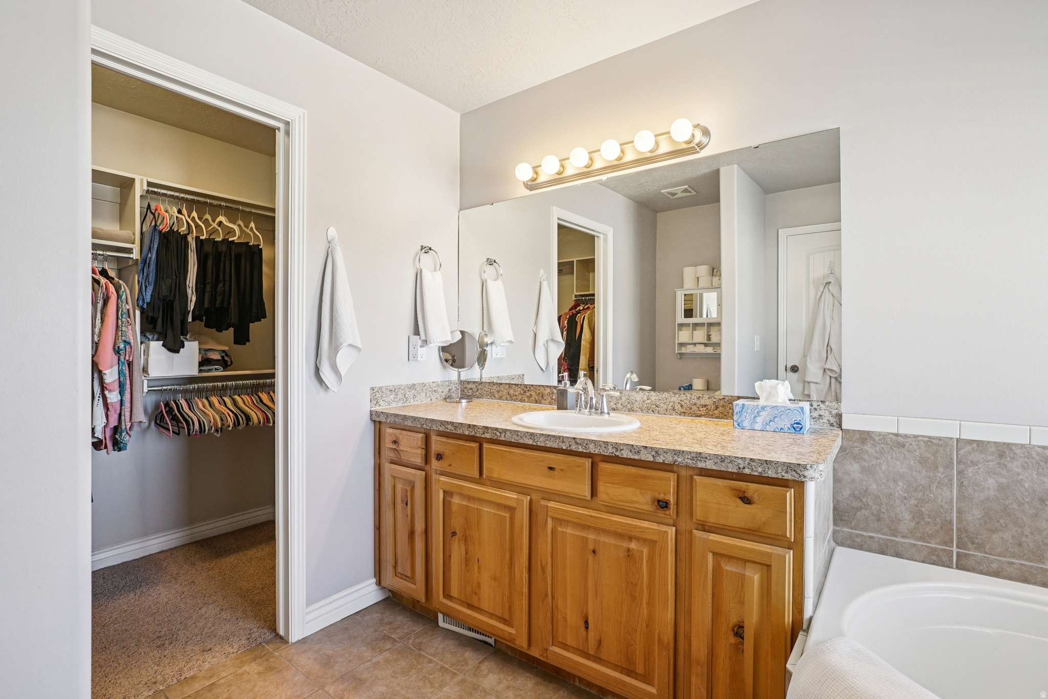 CANTERBURY CROSSING - Residential