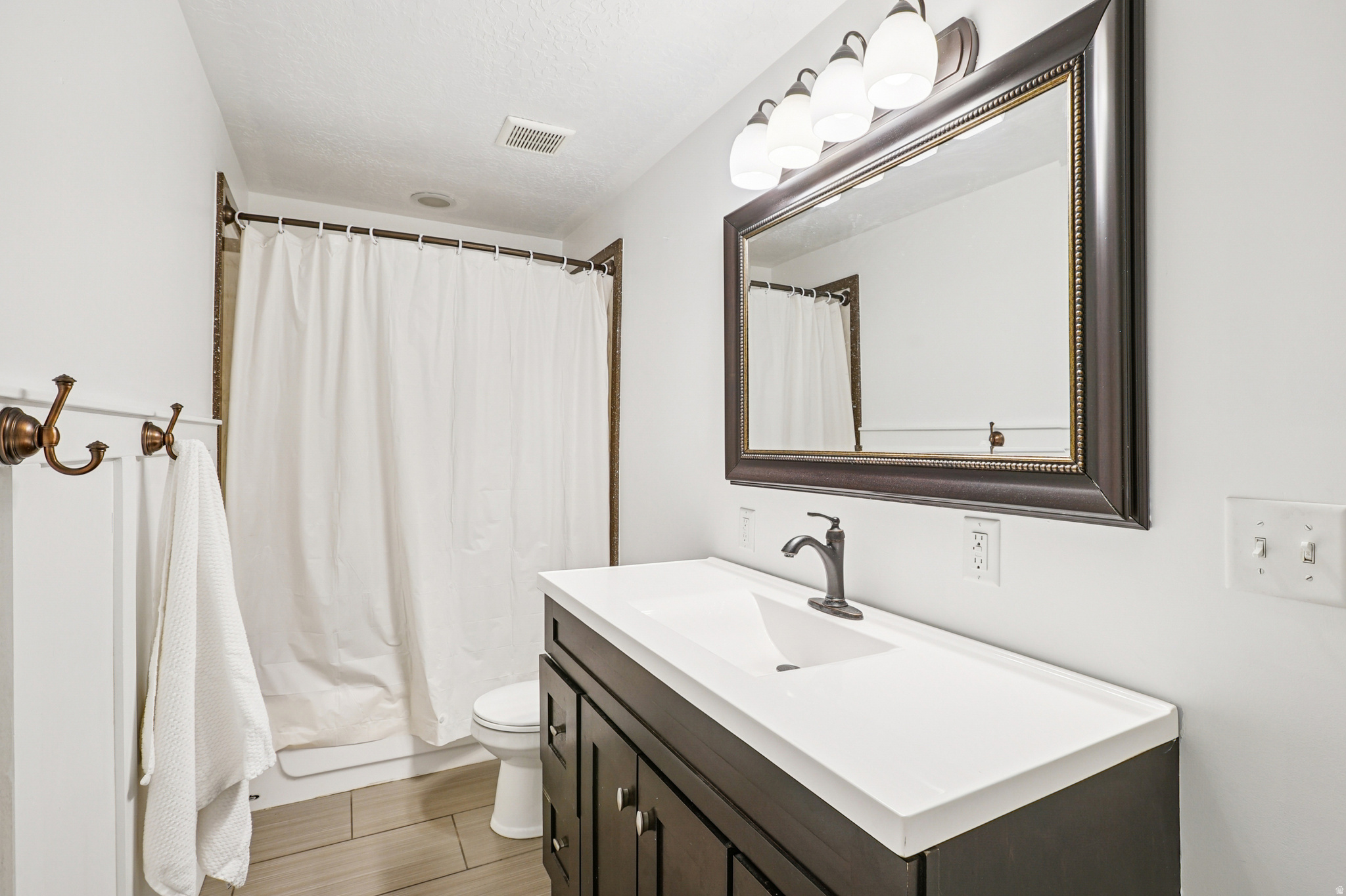 CANTERBURY CROSSING - Residential
