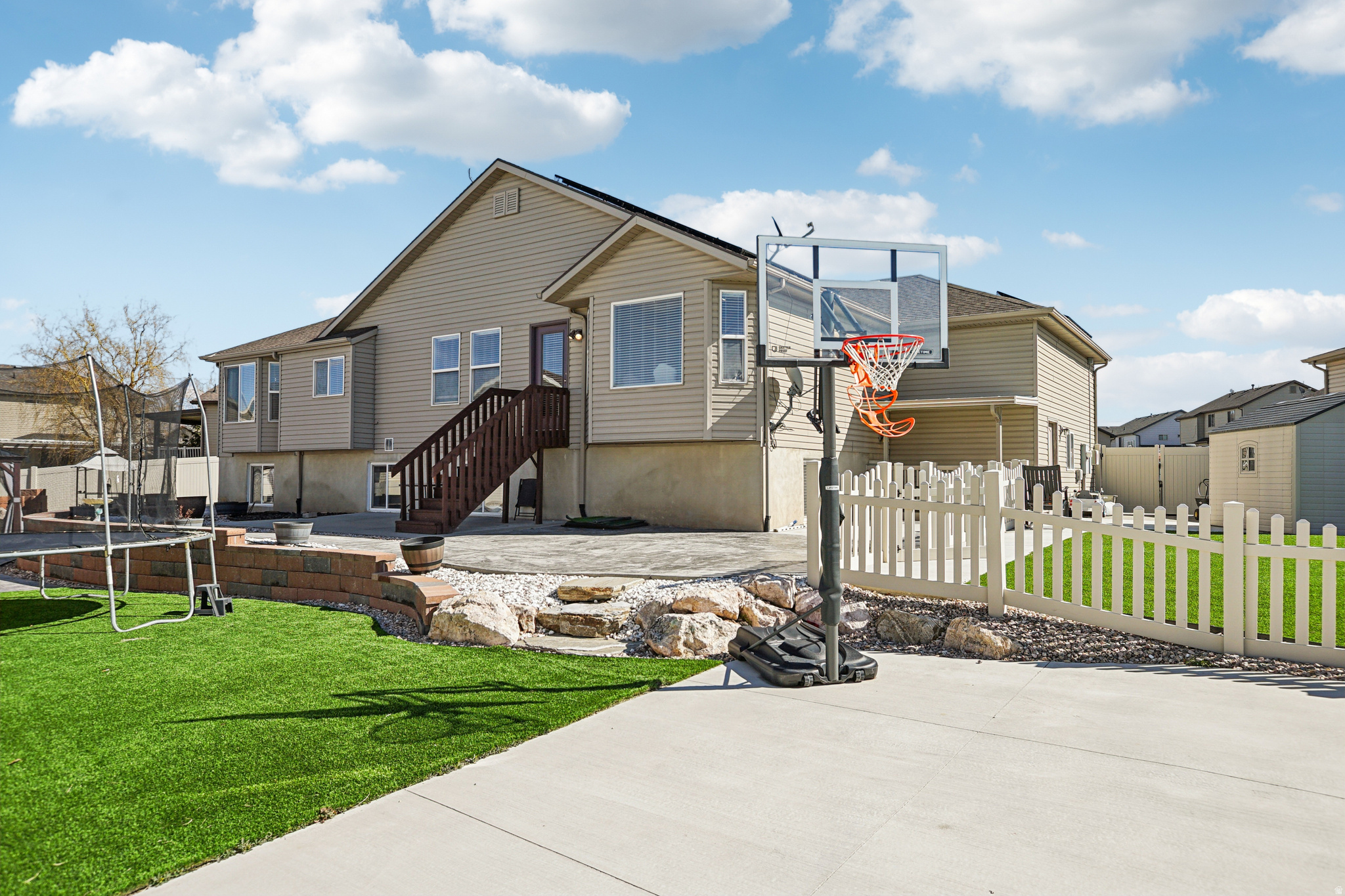 CANTERBURY CROSSING - Residential