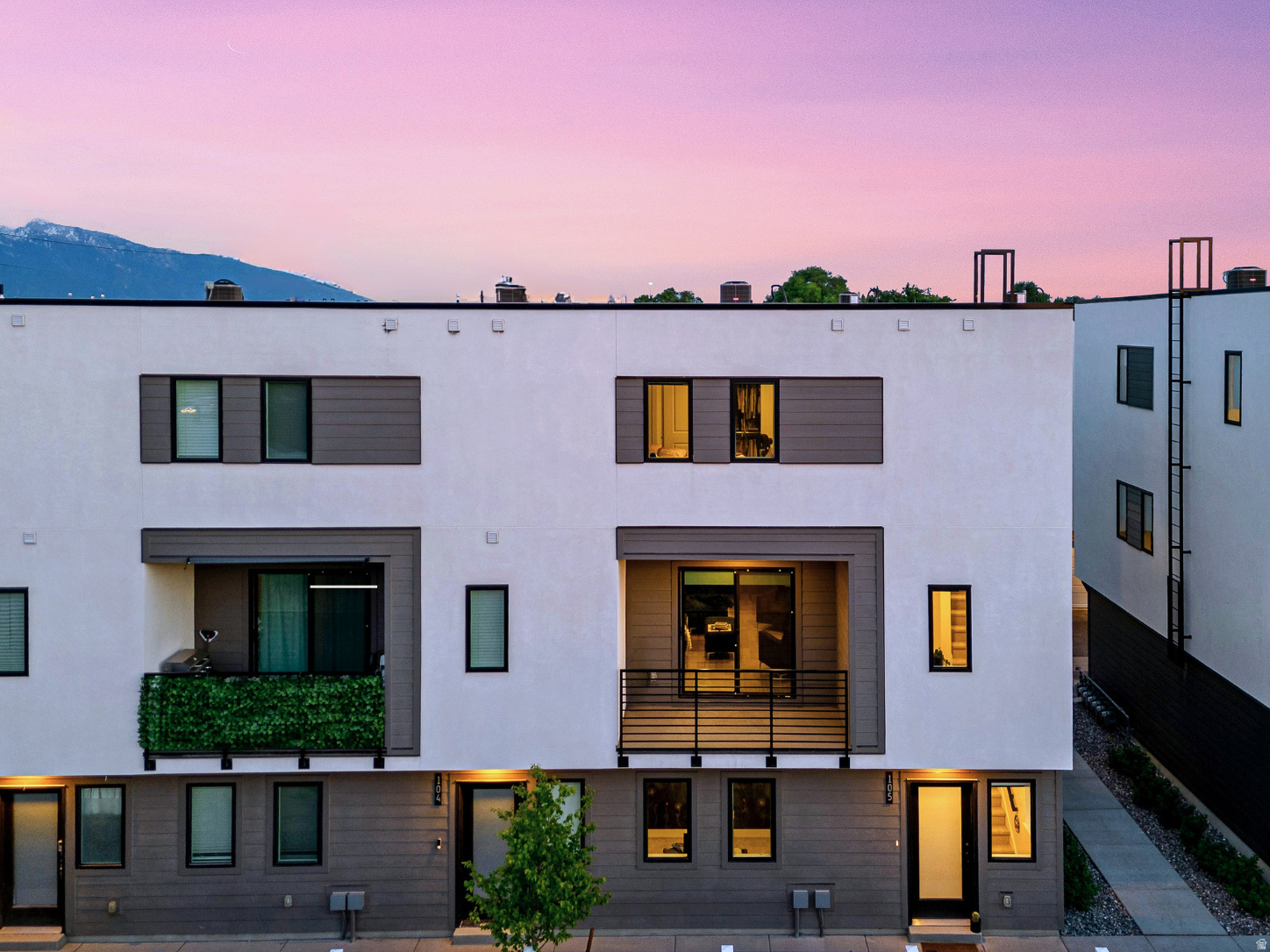 THE REGENCY - Residential