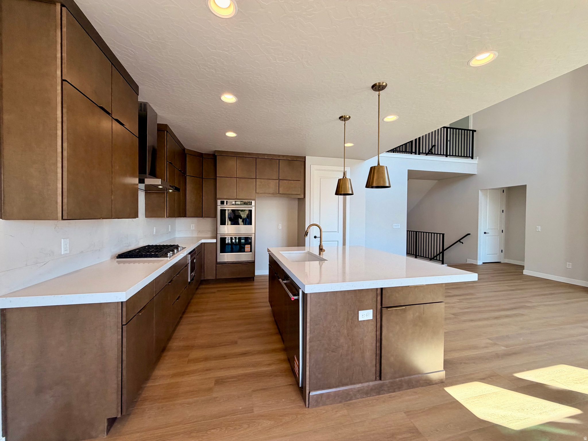 CANYON POINT - Residential