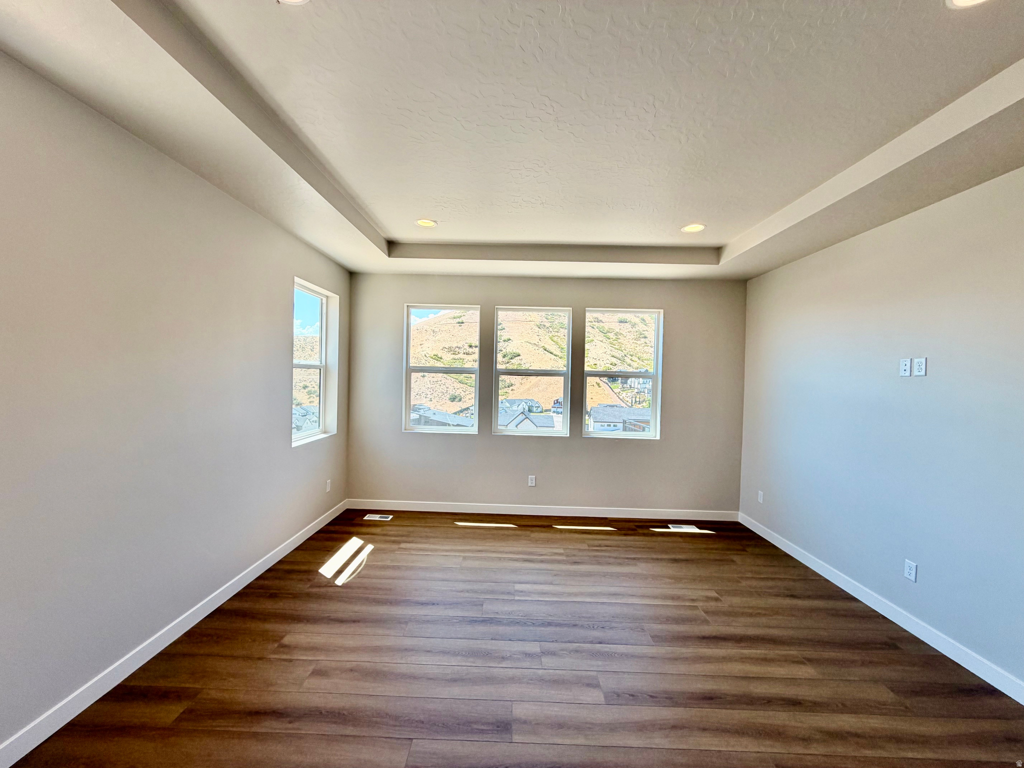 CANYON POINT - Residential