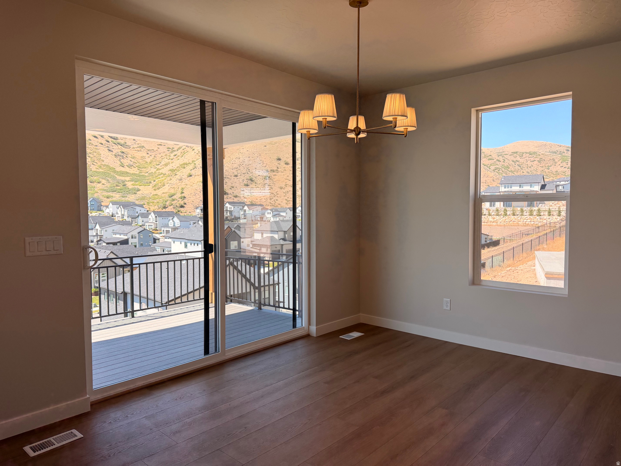 CANYON POINT - Residential