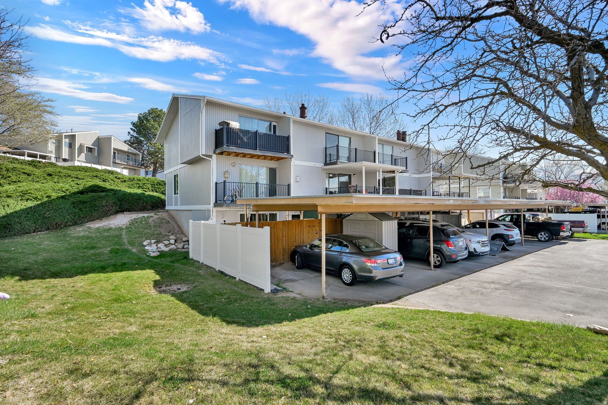 SUNDOWNER - Residential