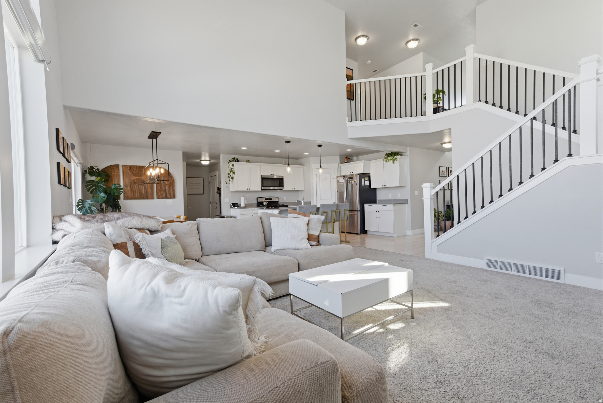 QUAIL HILL AT MT SARATOGA - Residential