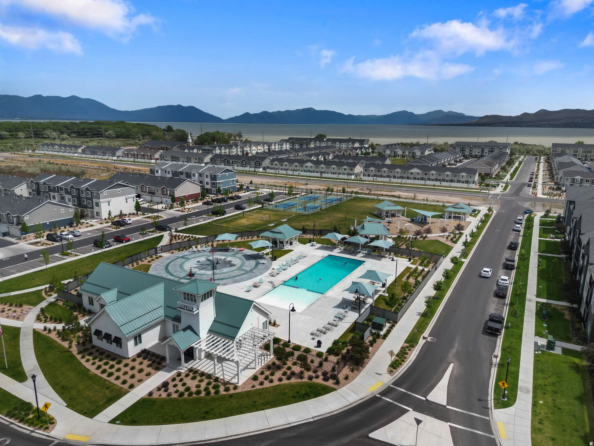 NORTHSHORE - Residential