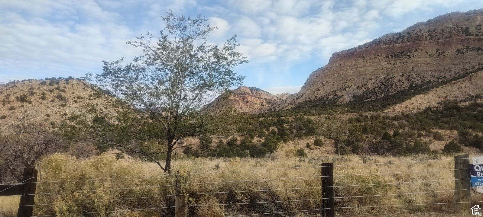 COLUMBIA SUBDIVISION - Land