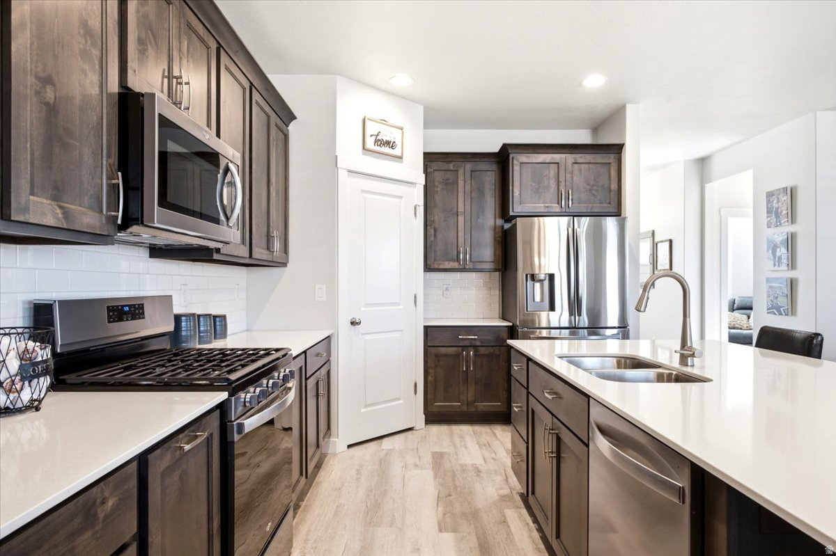 FIELDS AT GREEN FARM - Residential