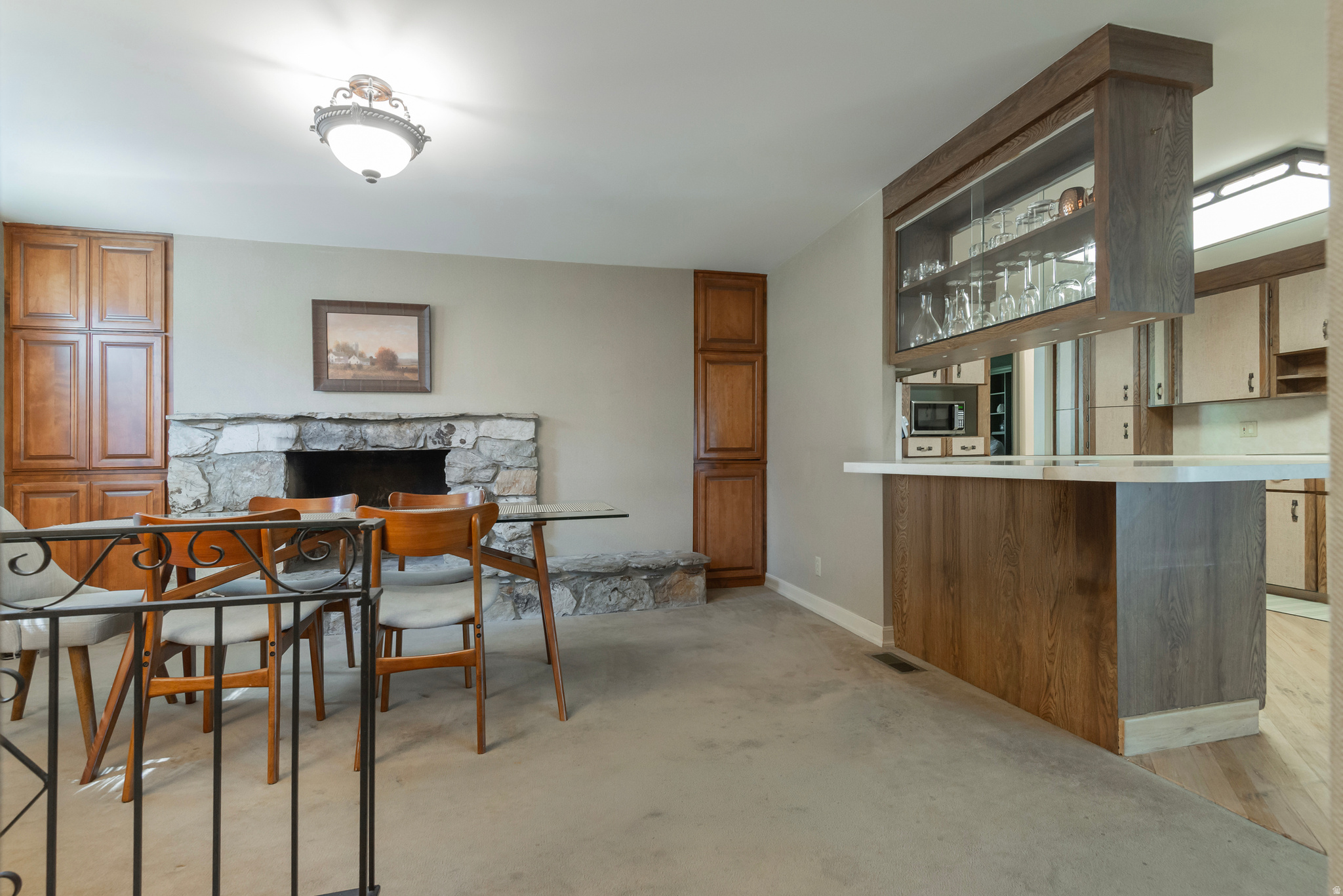 LAZY BAR - Residential