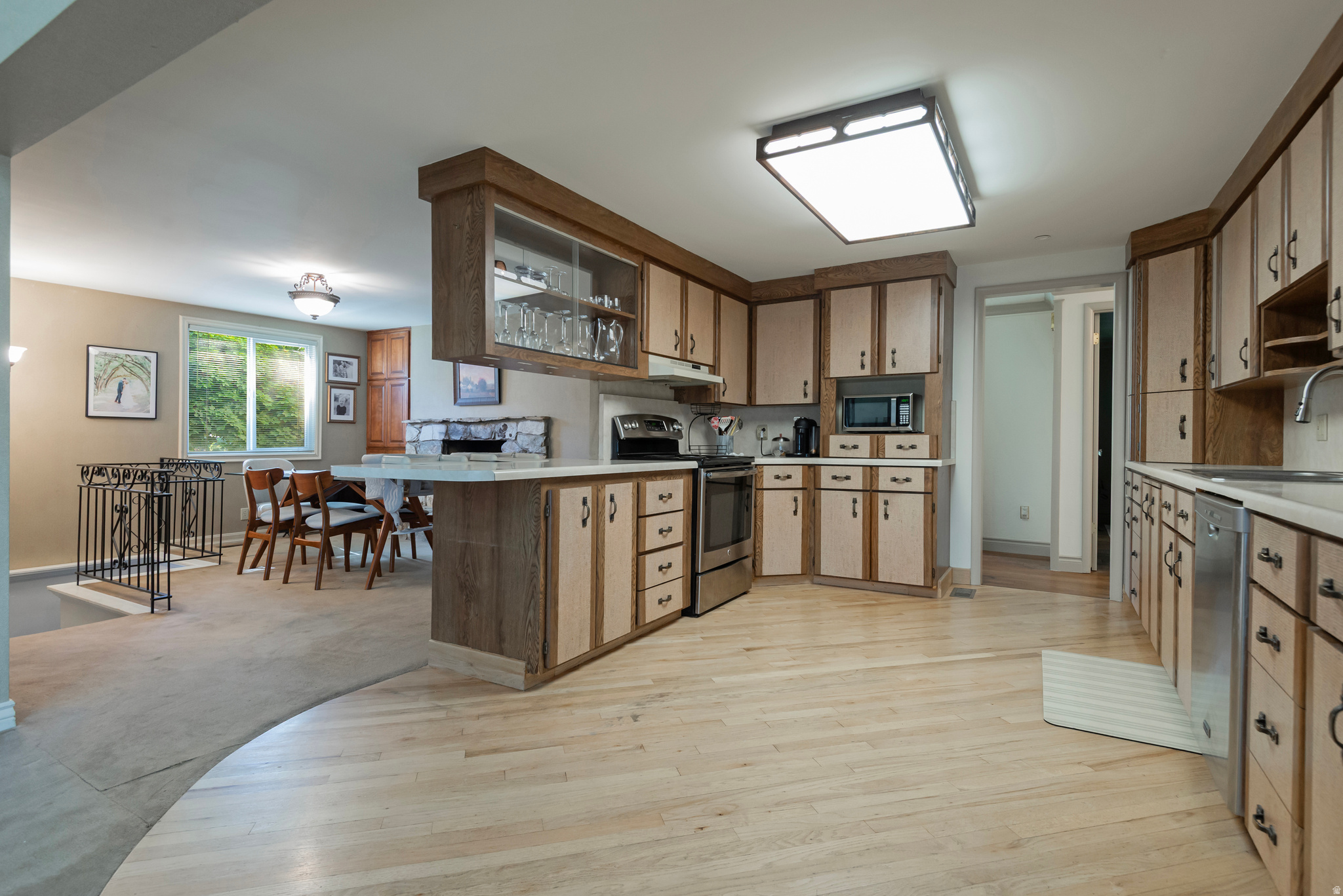 LAZY BAR - Residential