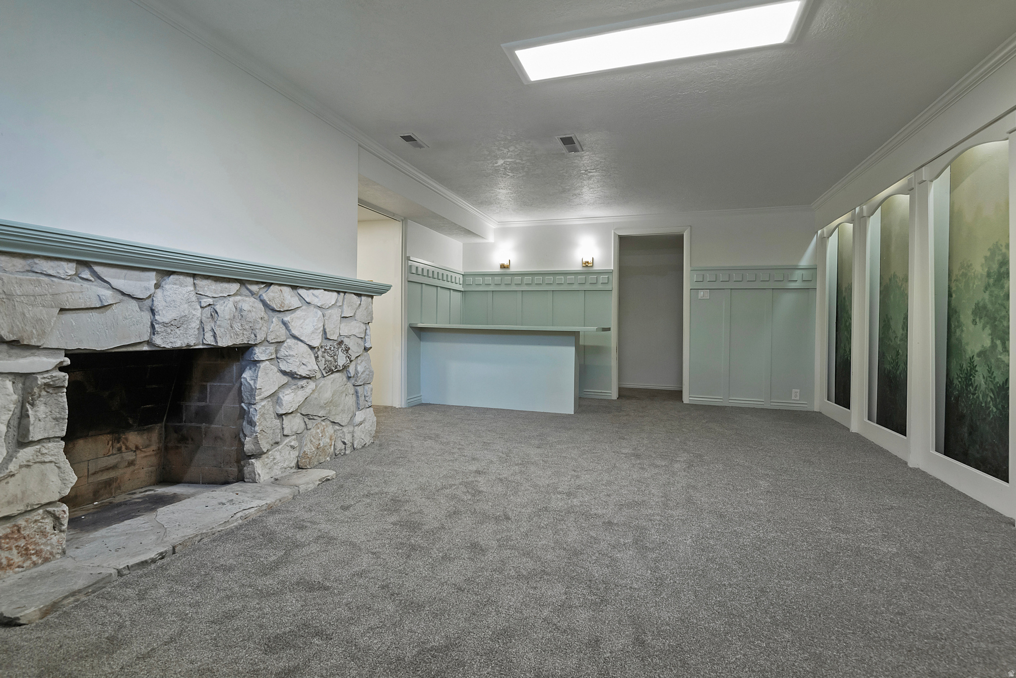 LAZY BAR - Residential