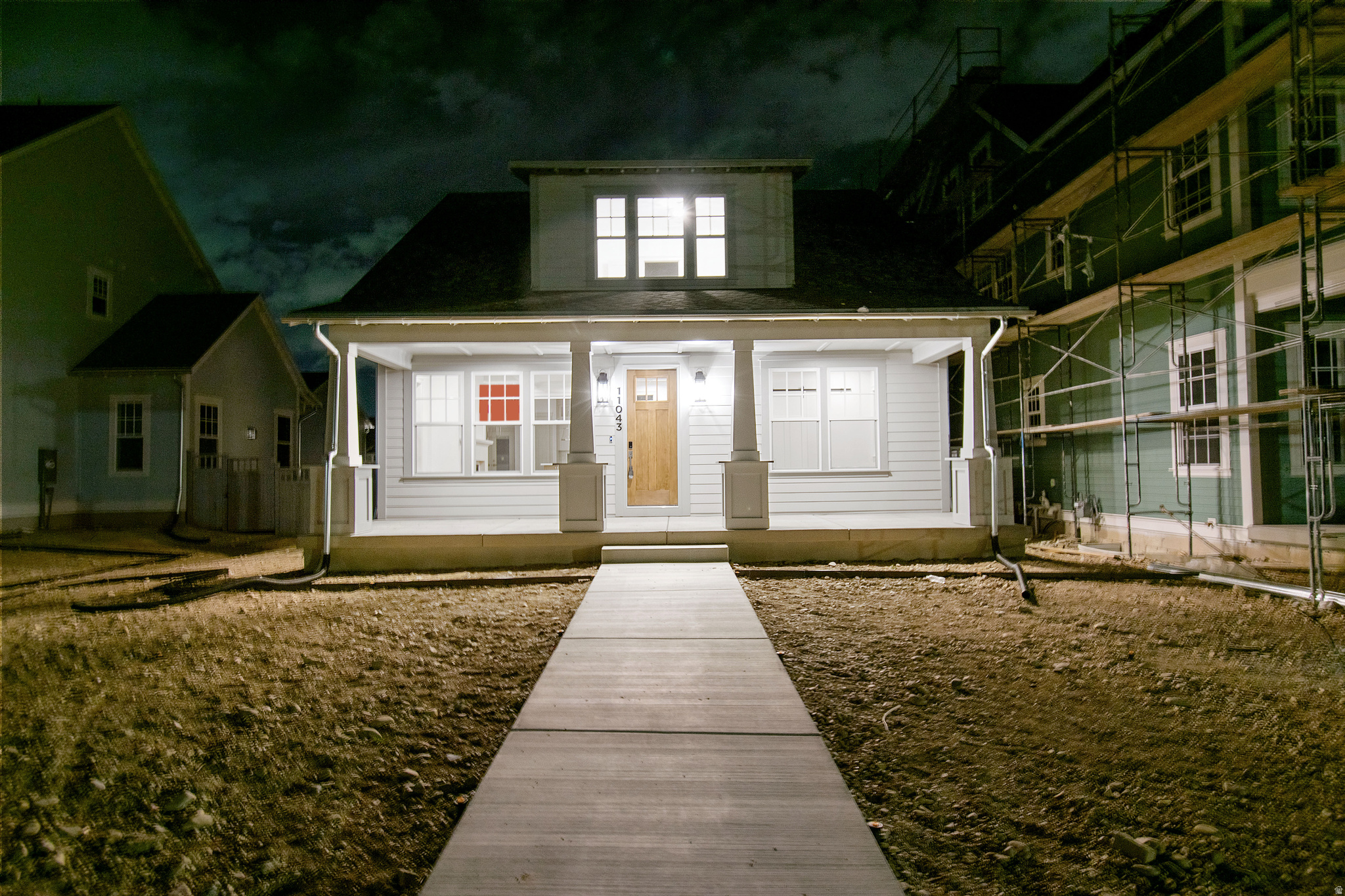 DAYBREAK - Residential