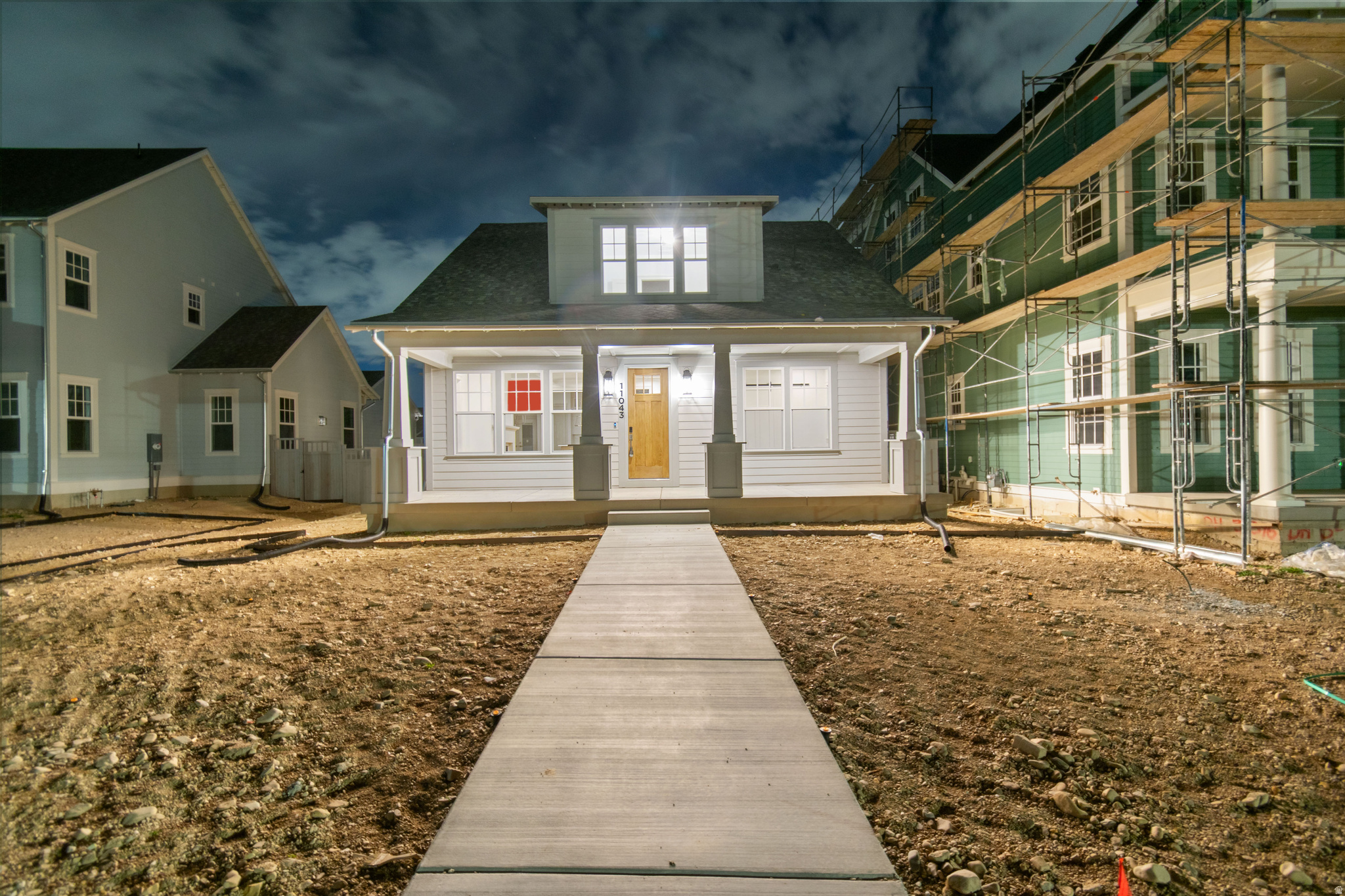 DAYBREAK - Residential