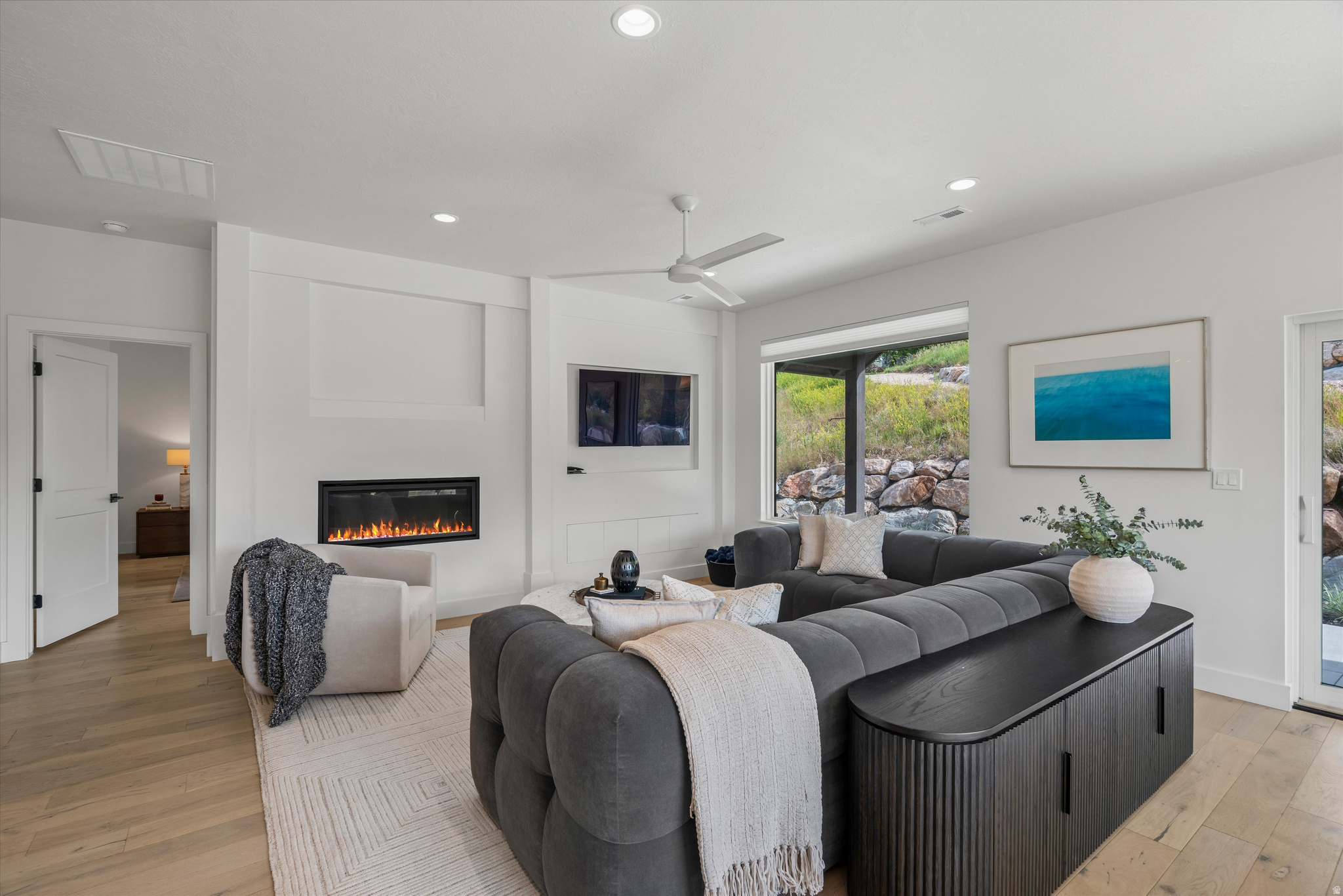 TRAPPERS RIDGE - Residential