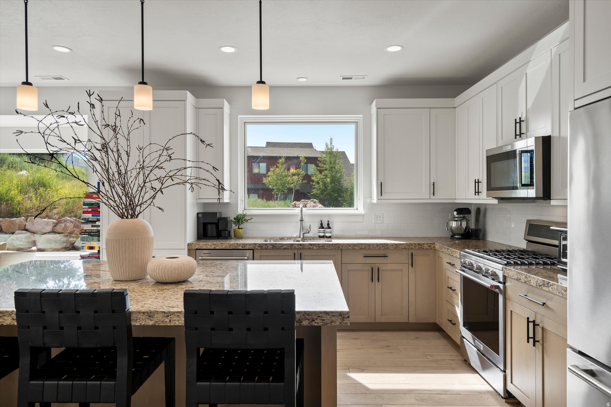 TRAPPERS RIDGE - Residential