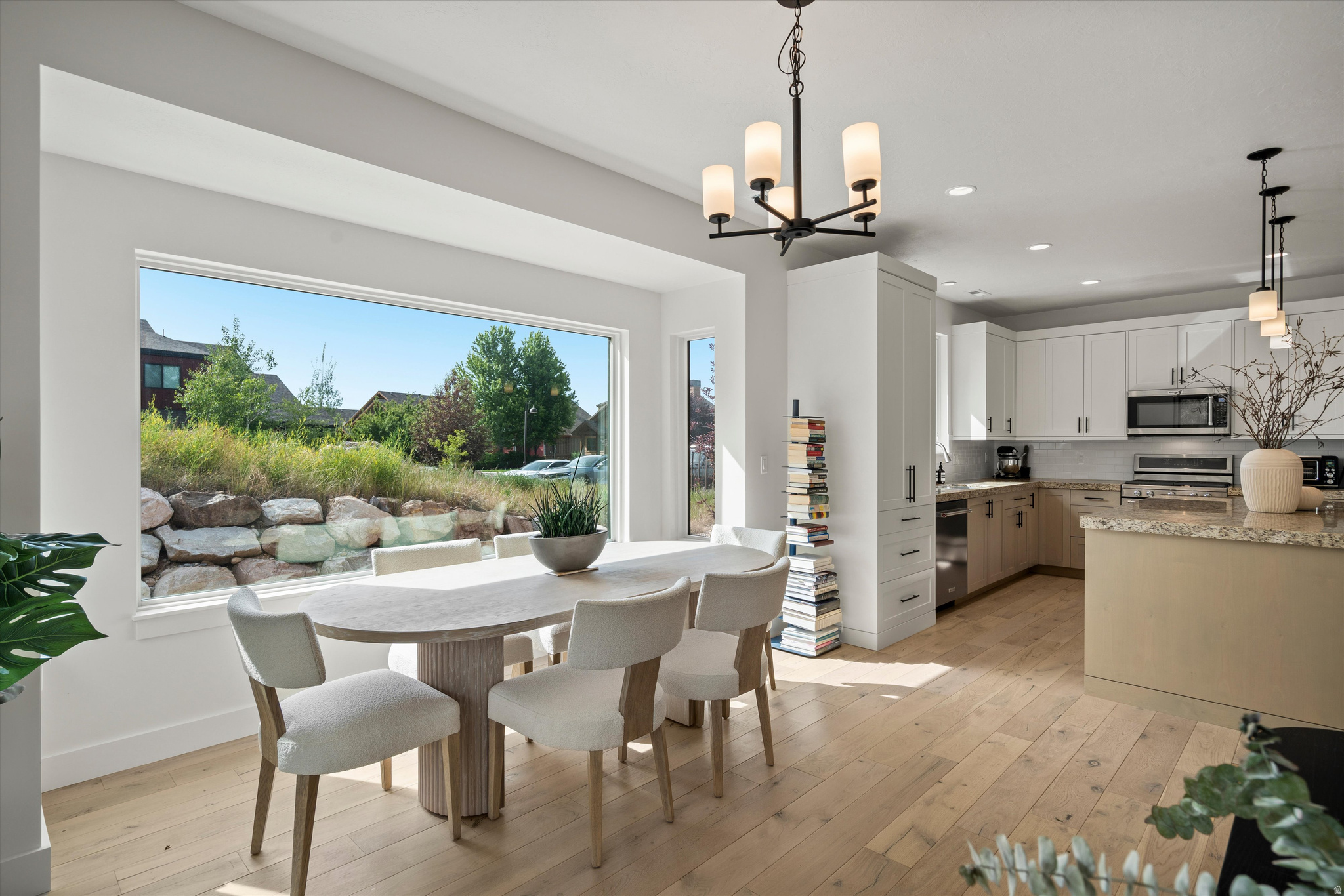 TRAPPERS RIDGE - Residential