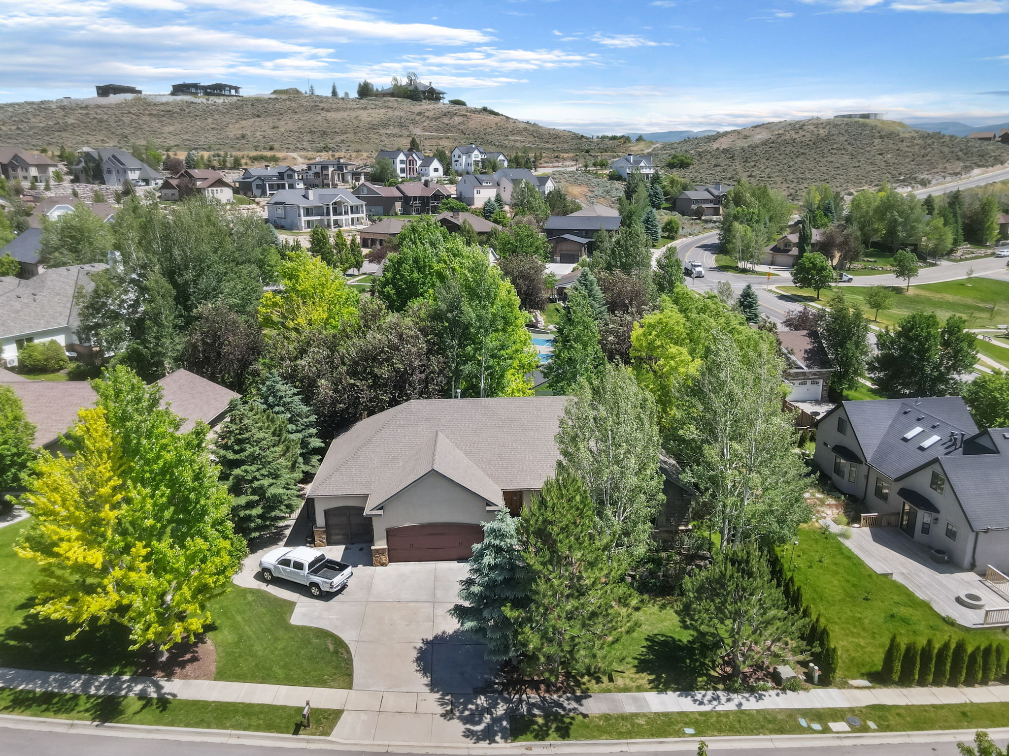 THE COVE AT VALLEY HILLS - Residential