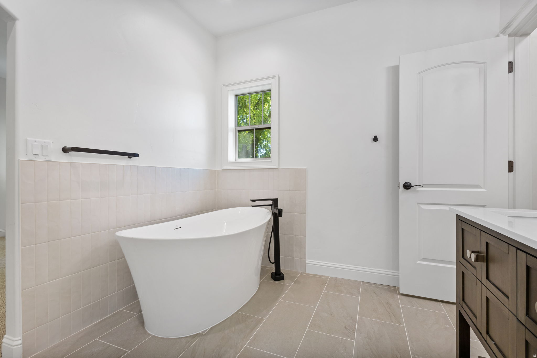 THE COVE AT VALLEY HILLS - Residential