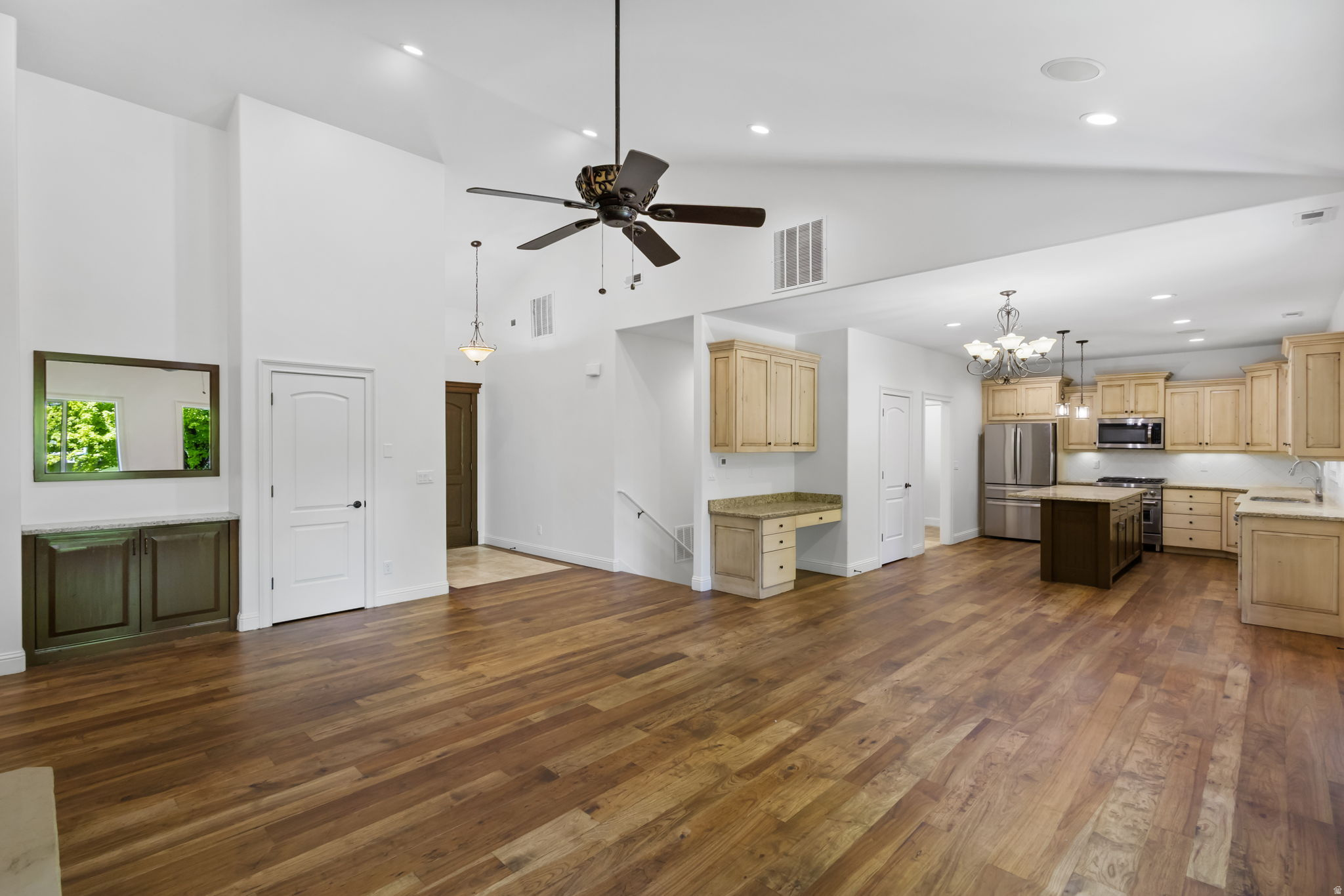 THE COVE AT VALLEY HILLS - Residential
