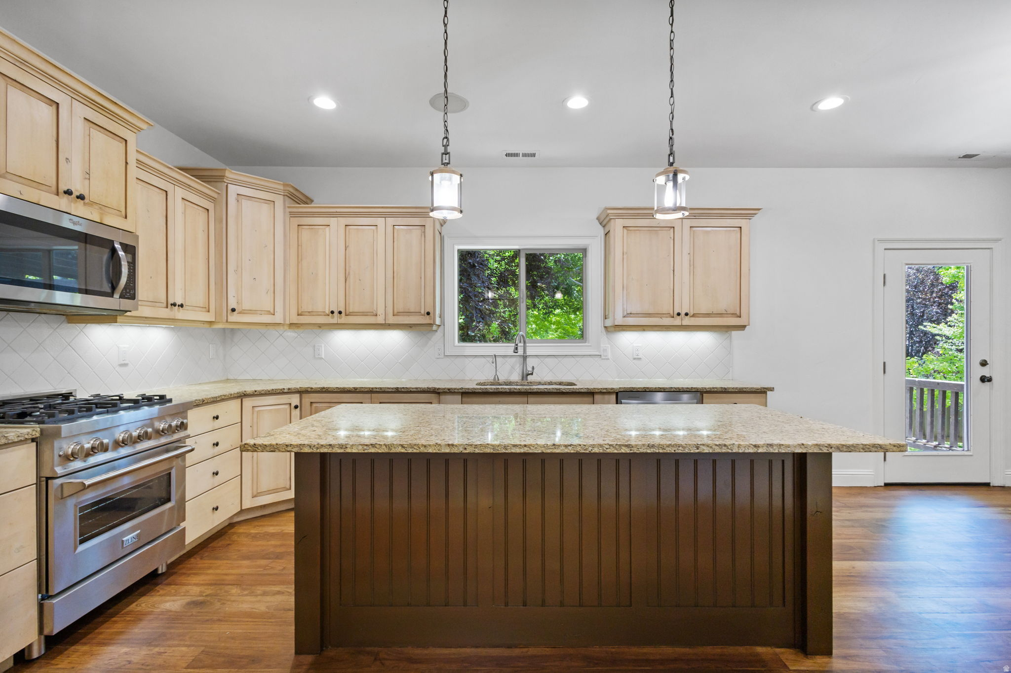 THE COVE AT VALLEY HILLS - Residential