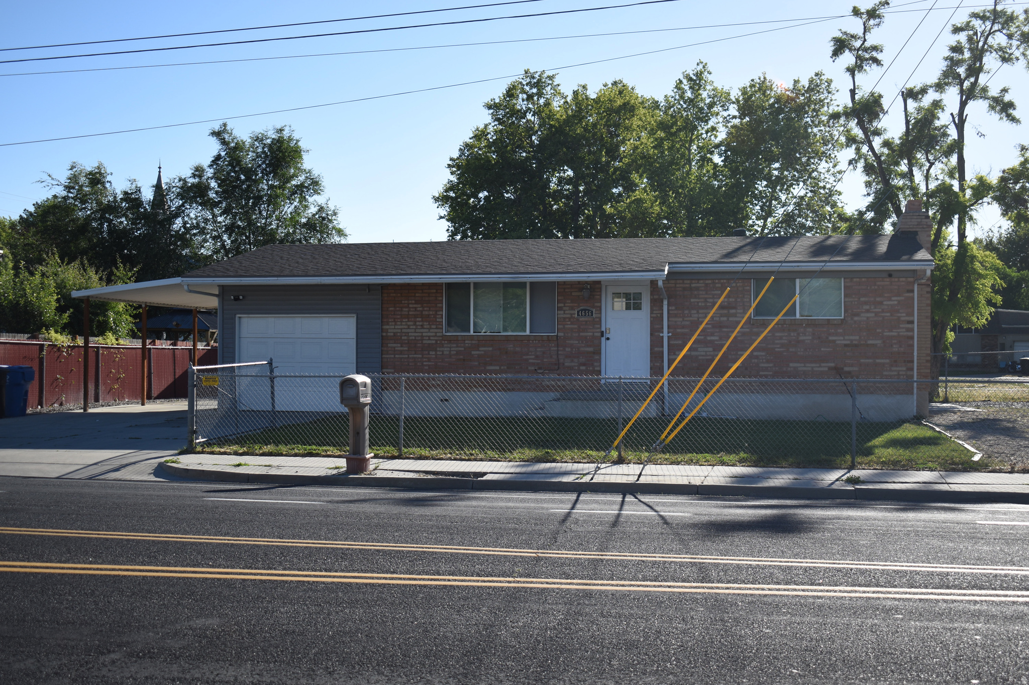 wonderful little home. located near a college and near highway access. Square footage figures are provided as a courtesy estimate only and were obtained from county records .  Buyer is advised to obtain an independent measurement.