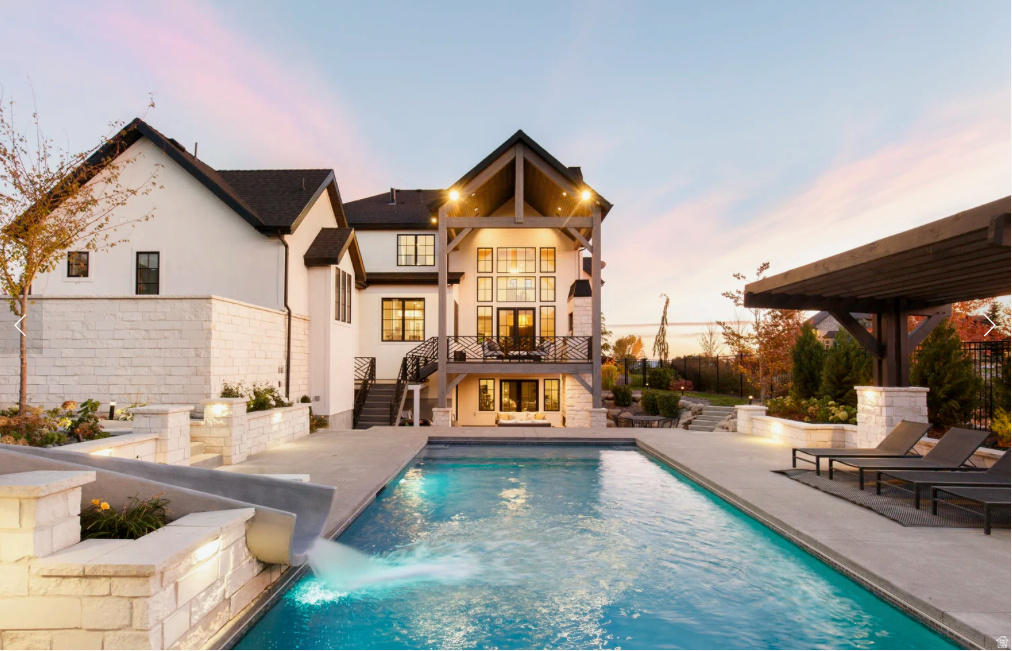COUNTRY FRENCH ESTATES - Residential