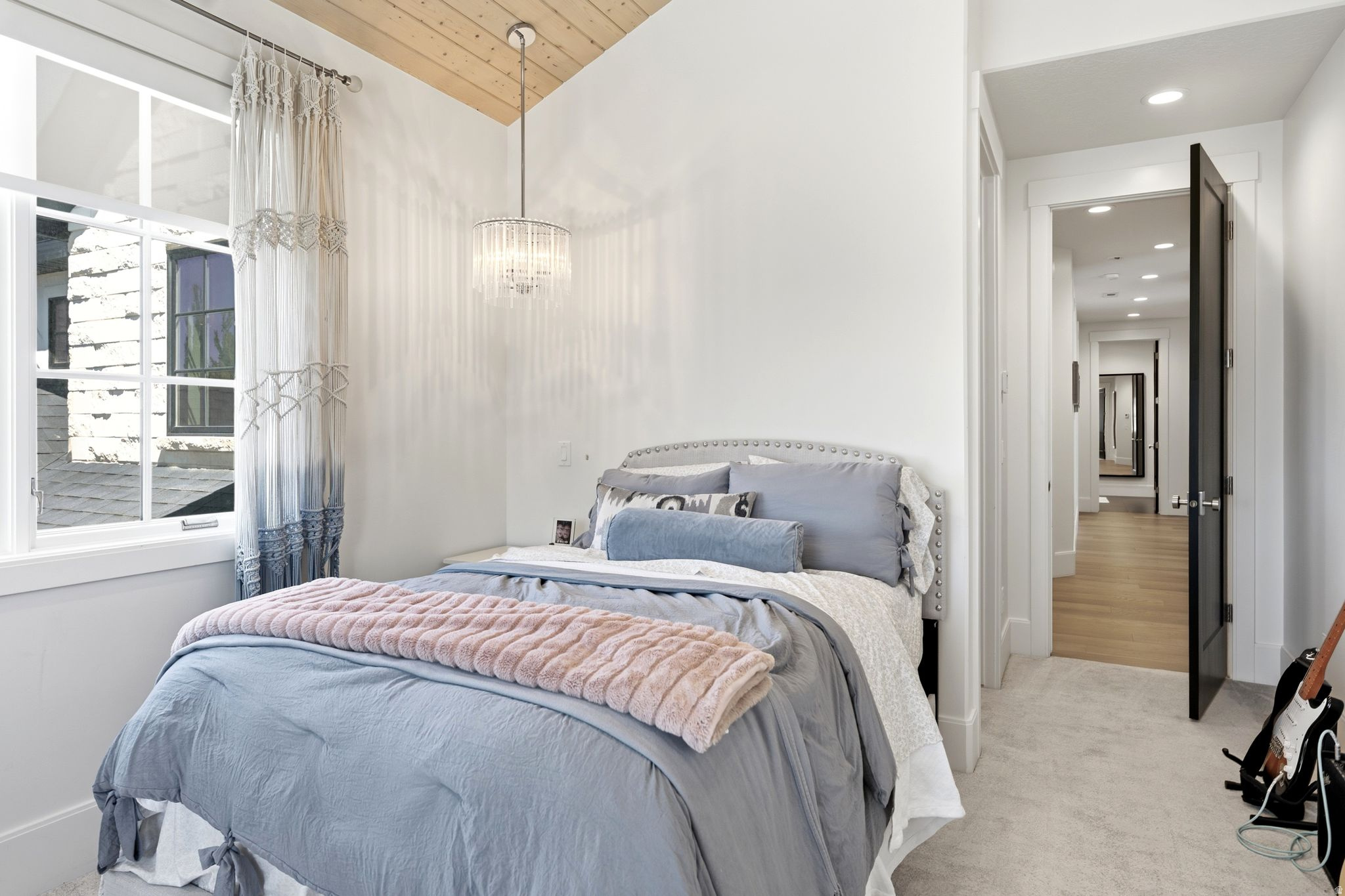 COUNTRY FRENCH ESTATES - Residential