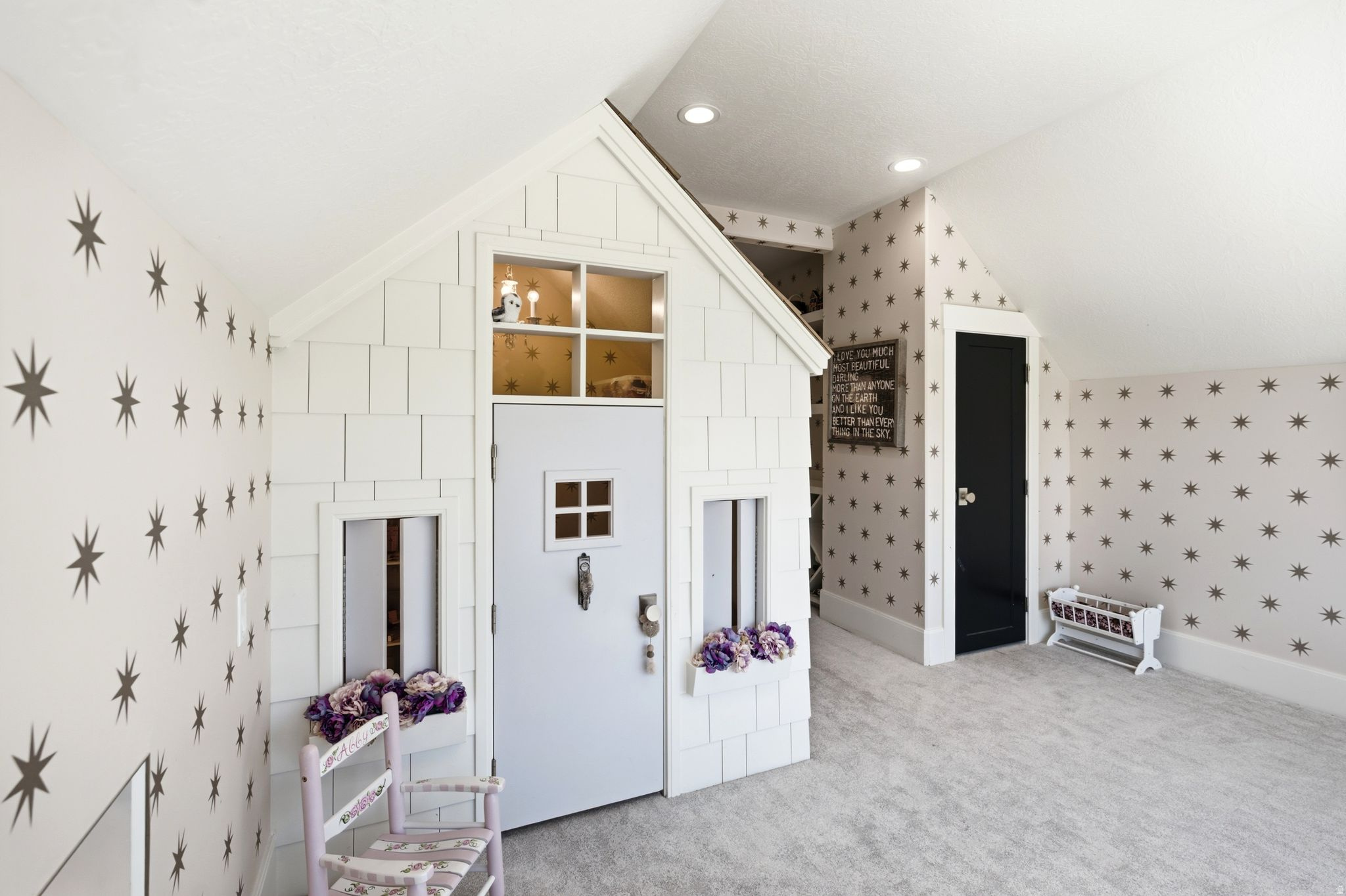 COUNTRY FRENCH ESTATES - Residential