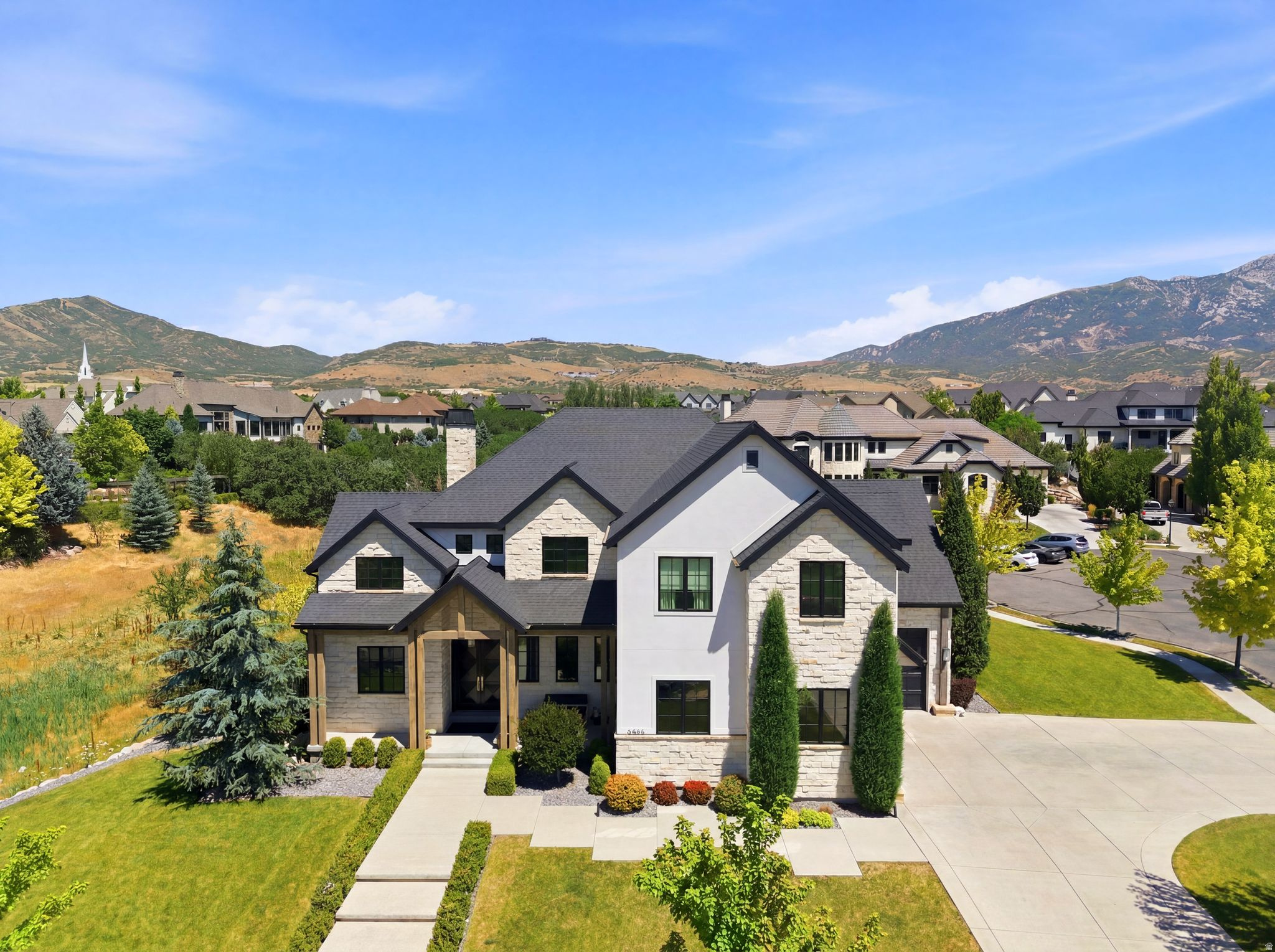 COUNTRY FRENCH ESTATES - Residential