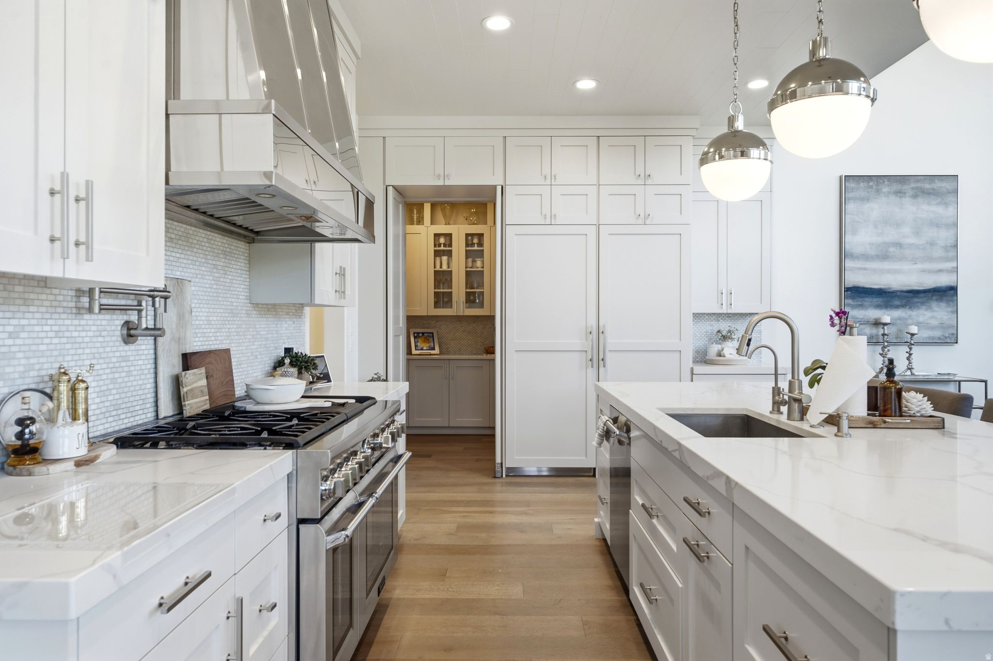 COUNTRY FRENCH ESTATES - Residential