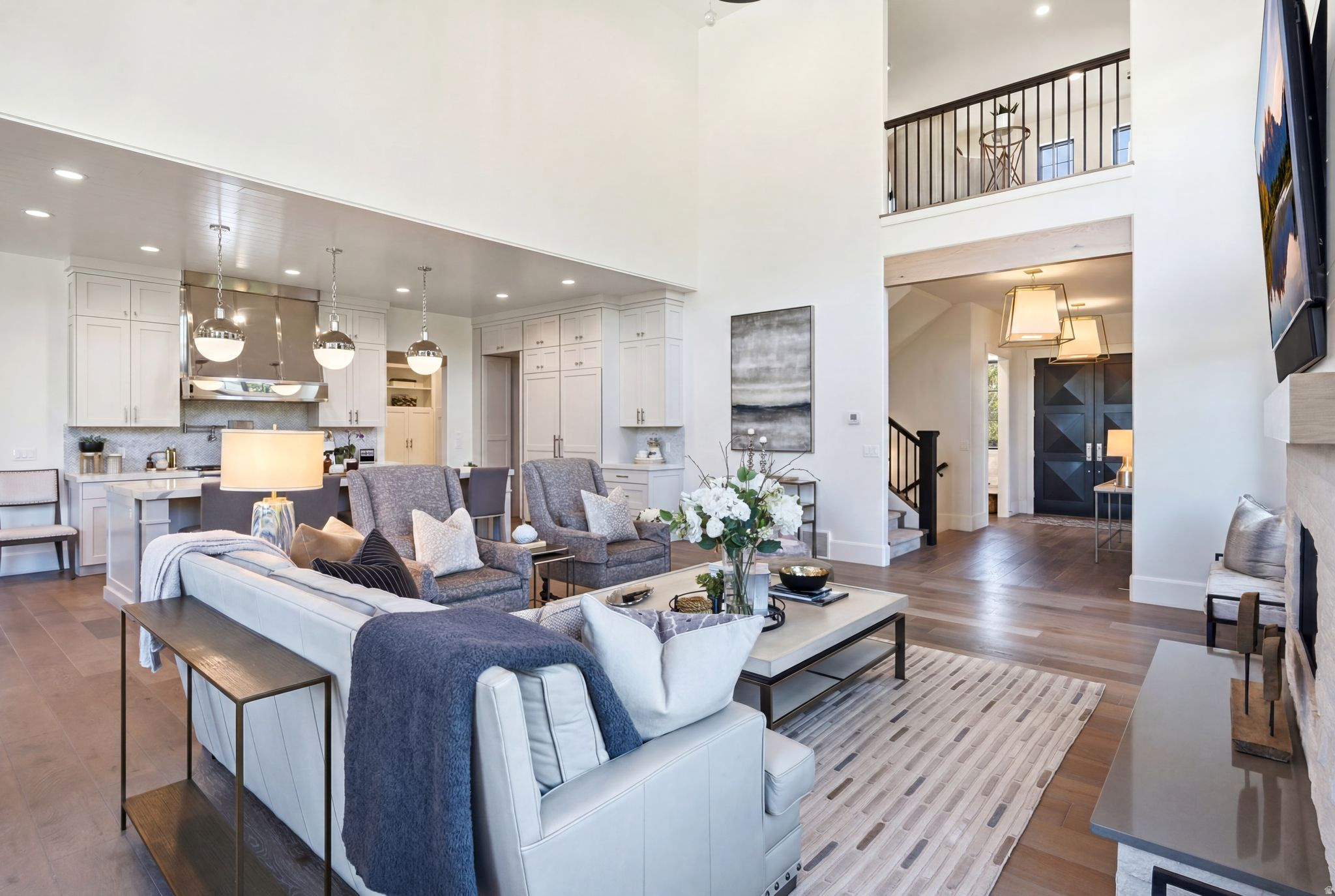 COUNTRY FRENCH ESTATES - Residential