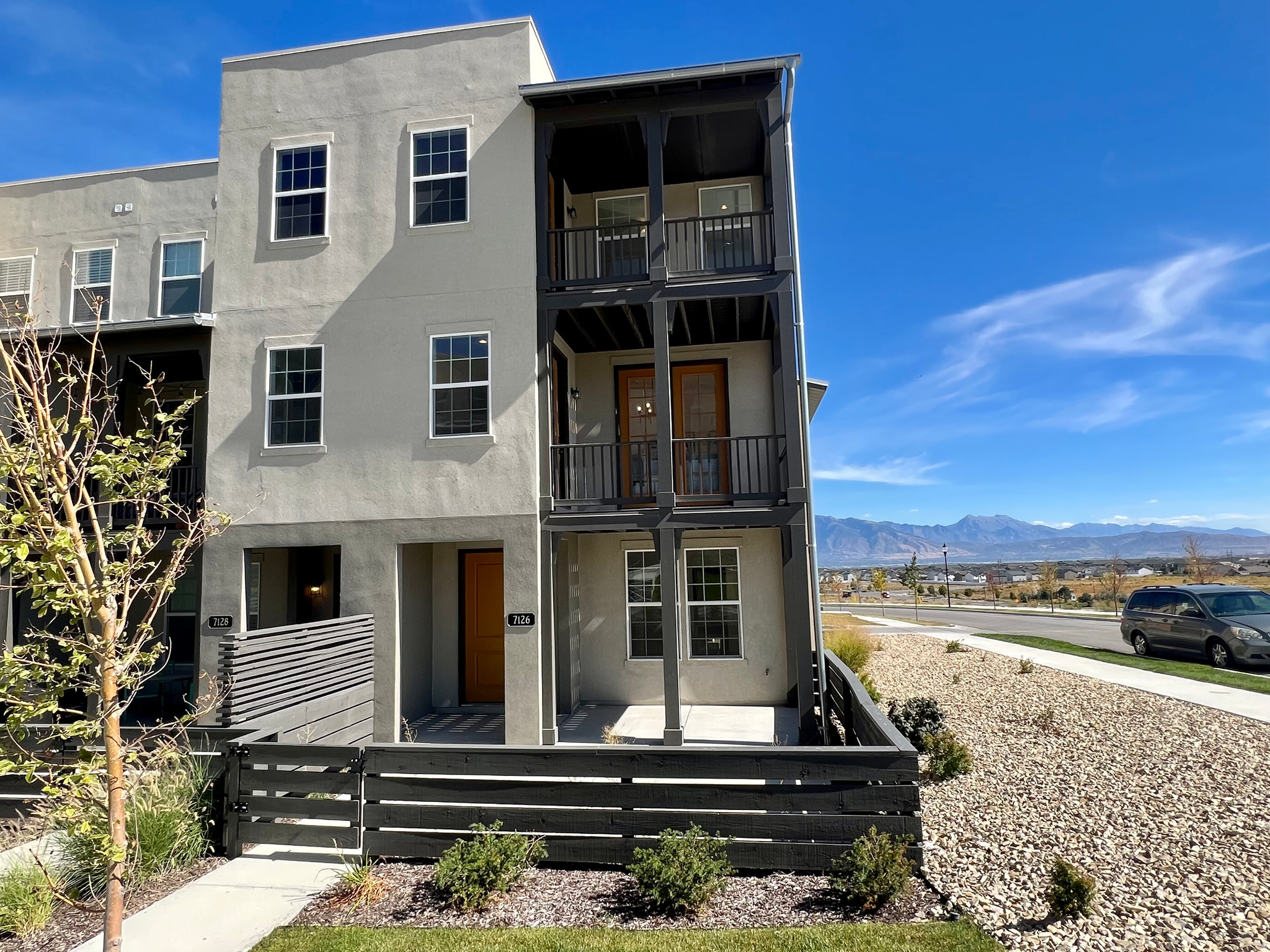 OQUIRRH WEST - Residential