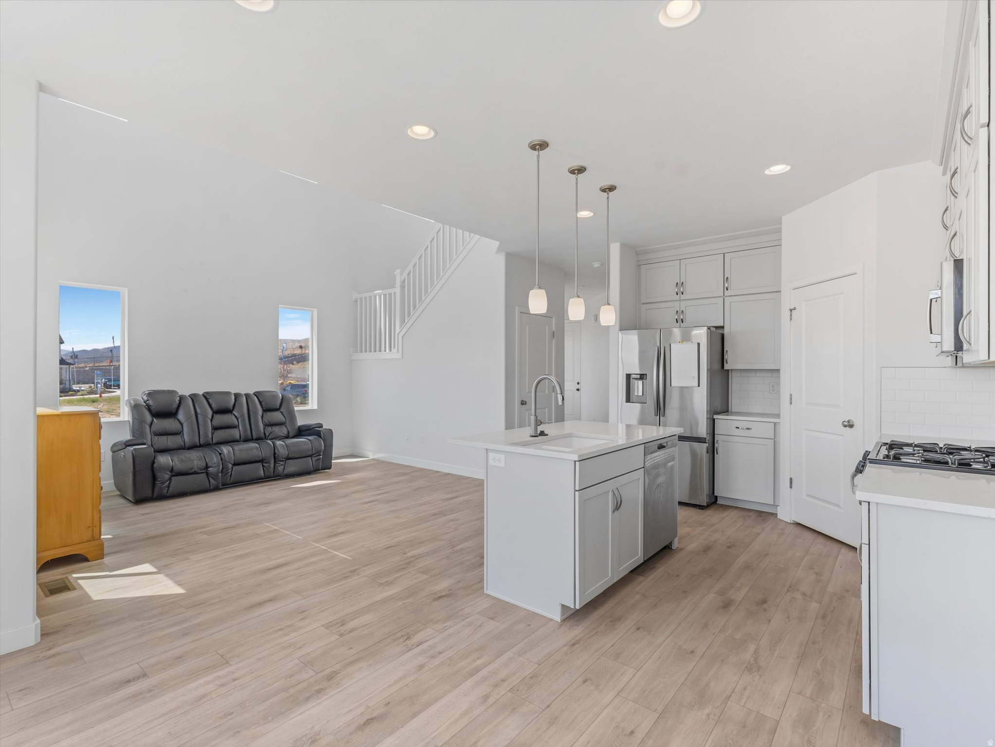 SKY RANCH ENCLAVE - Residential