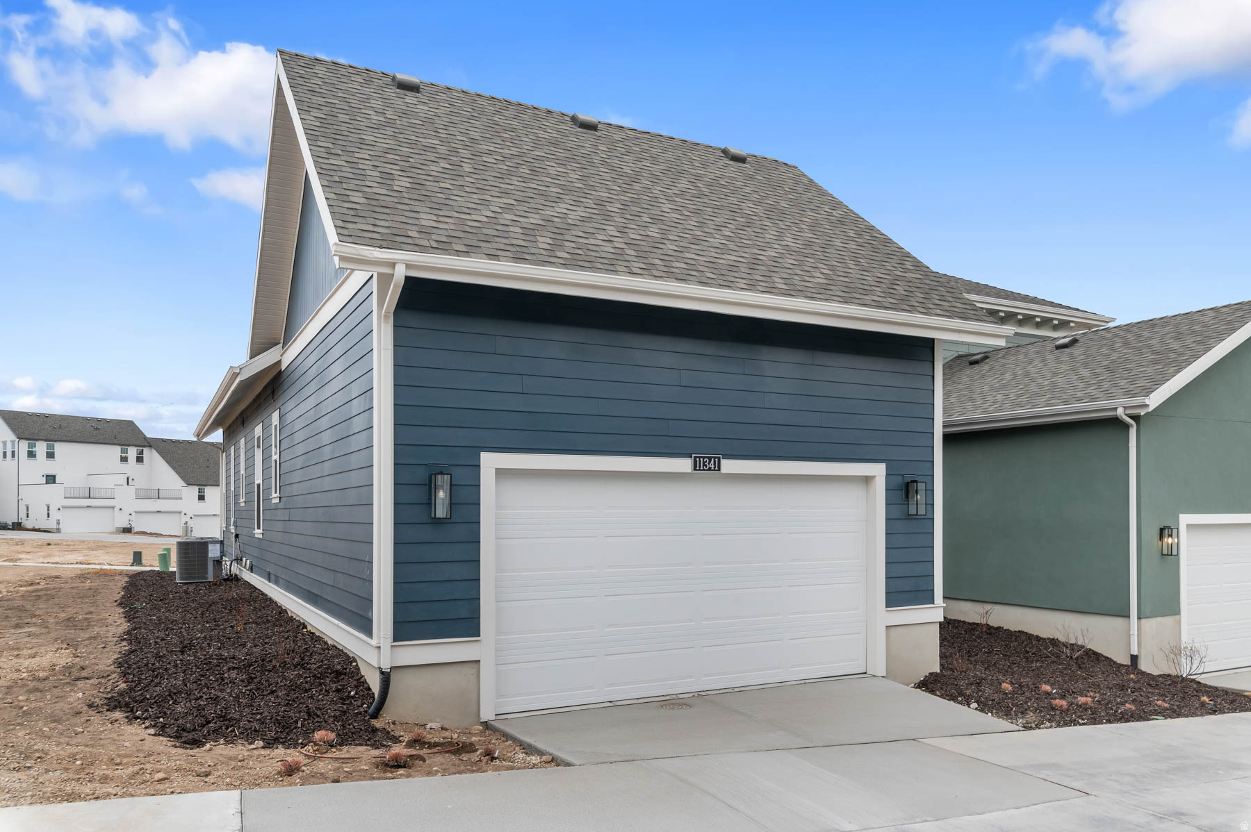 DAYBREAK WATERMARK 392 - Residential