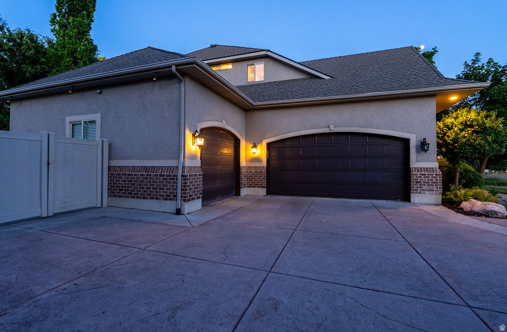 MOUNTAIN VISTAS - Residential