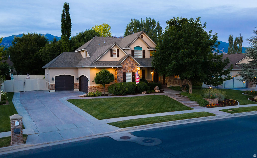 MOUNTAIN VISTAS - Residential