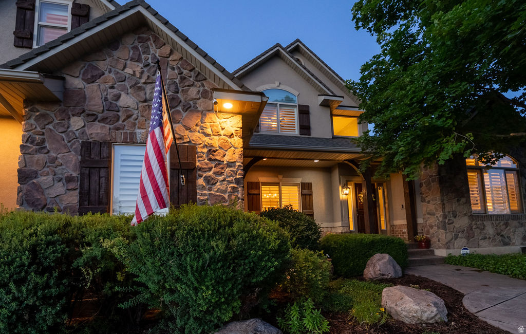 MOUNTAIN VISTAS - Residential