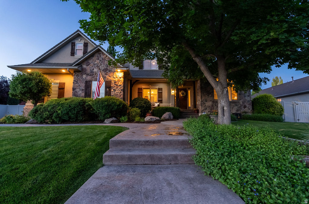 MOUNTAIN VISTAS - Residential