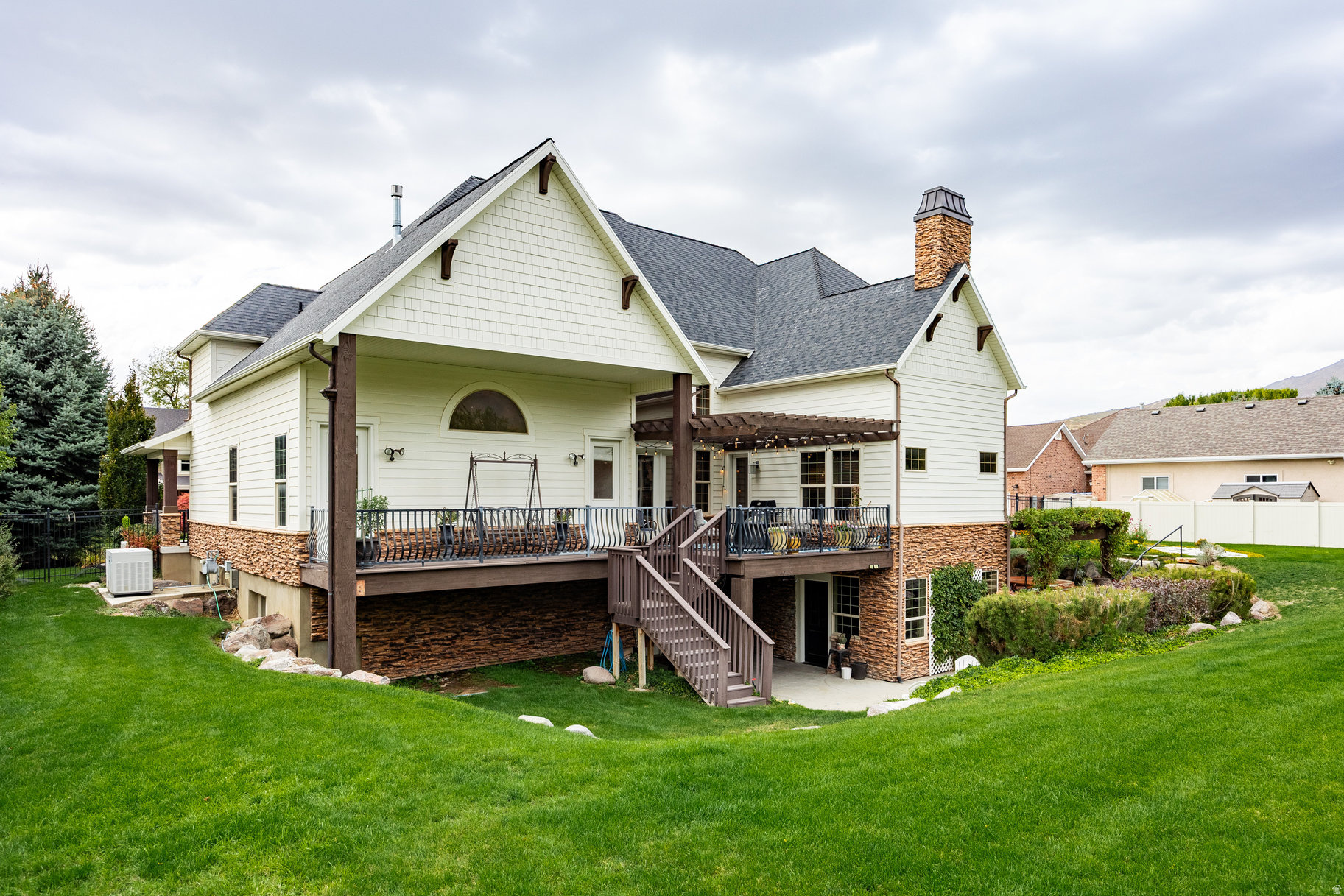 TWIN RIVERS ESTATES - Residential