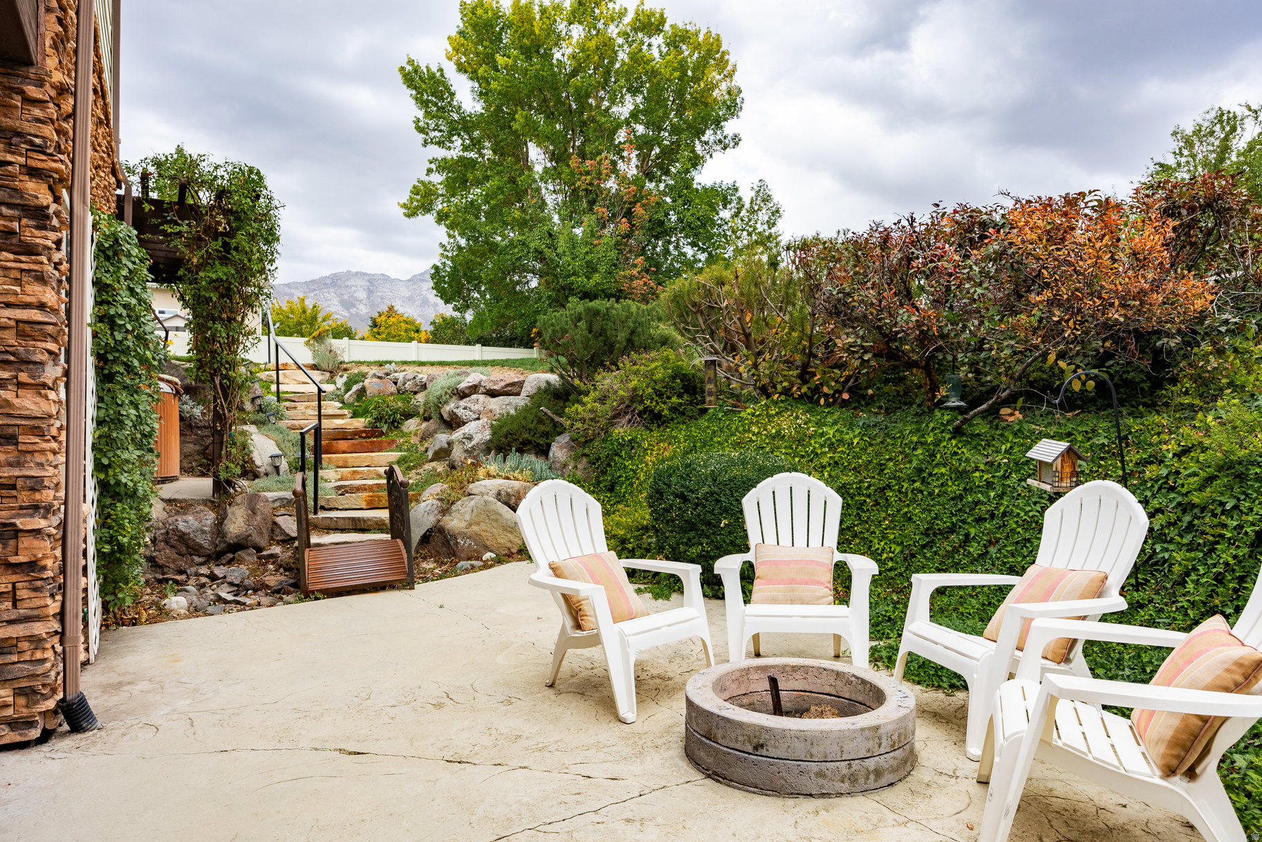 TWIN RIVERS ESTATES - Residential
