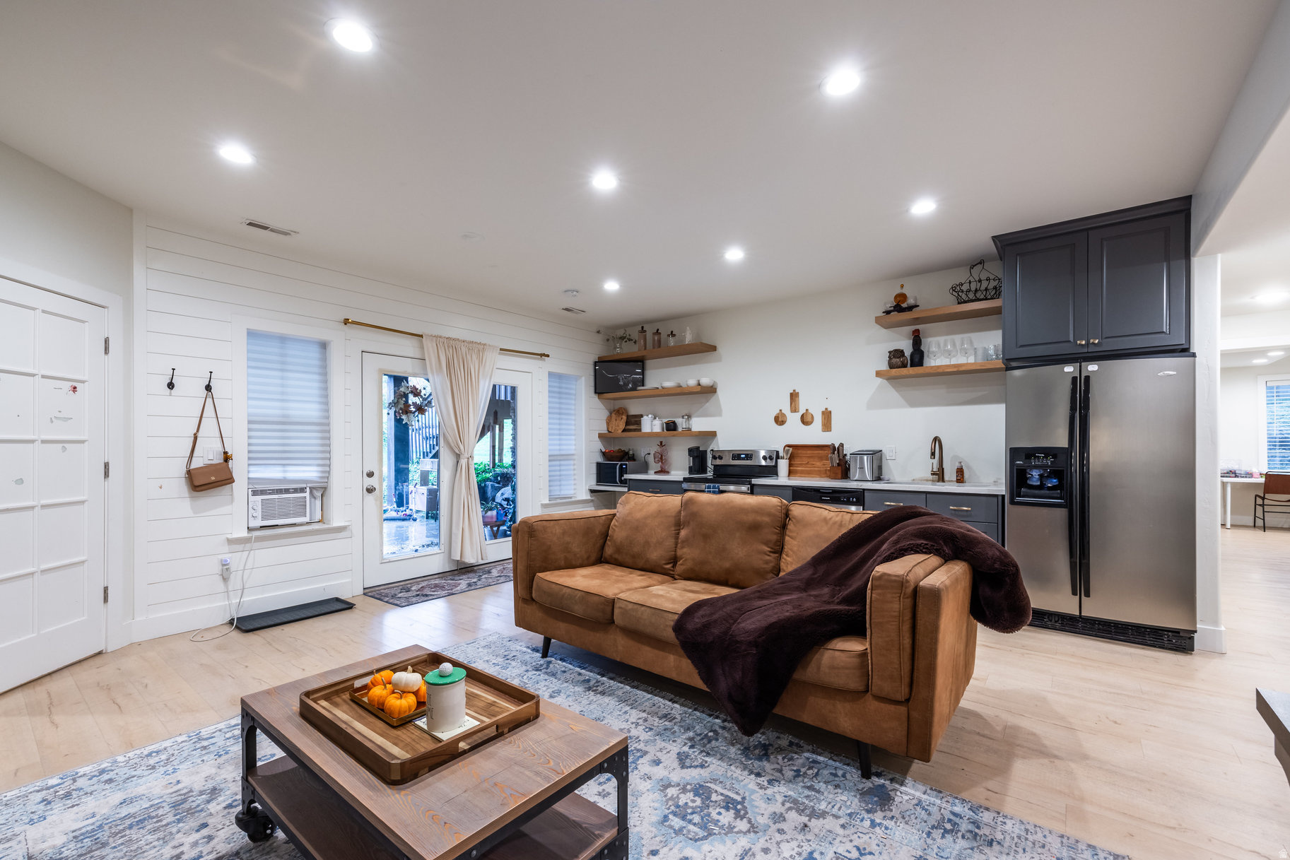TWIN RIVERS ESTATES - Residential