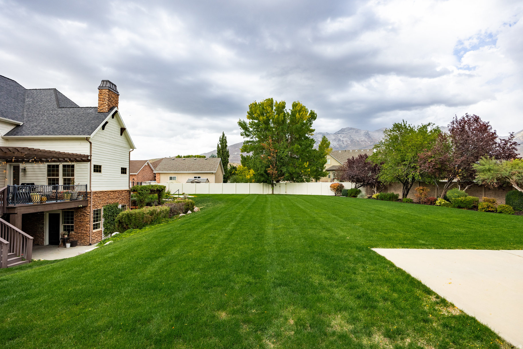 TWIN RIVERS ESTATES - Residential