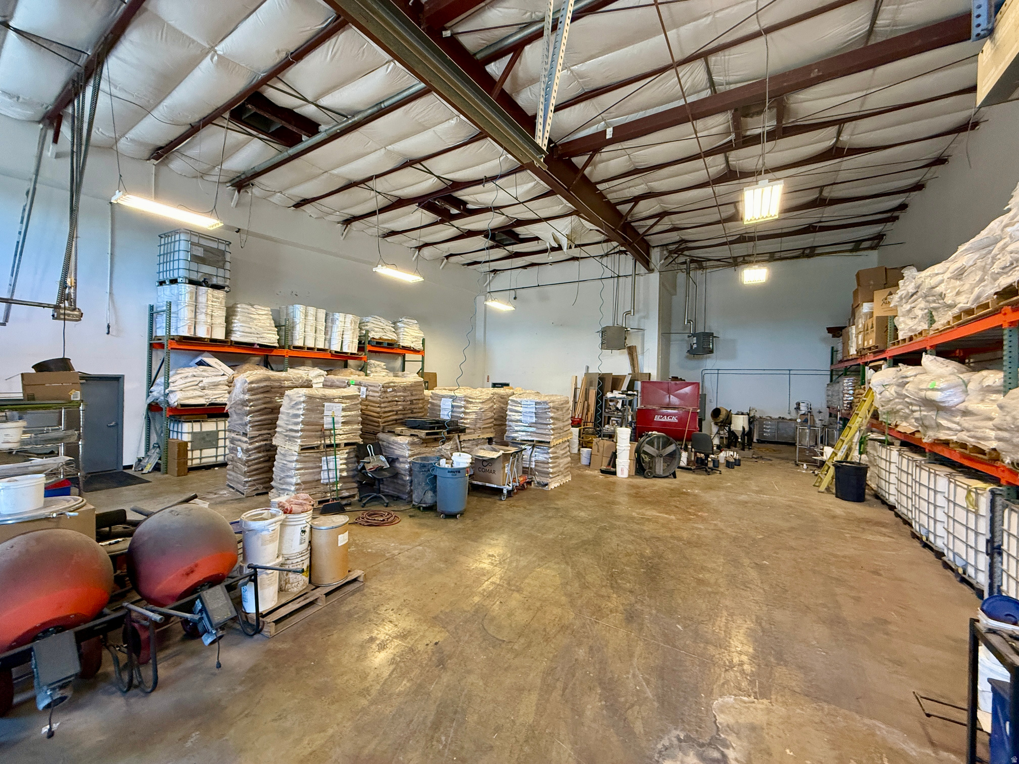 NORTH WOODS BUSINESS PARK - Commercial Lease