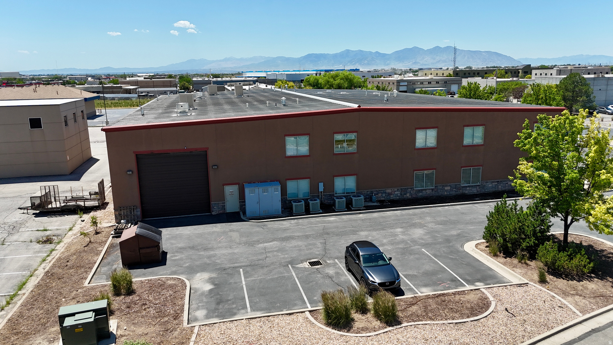 NORTH WOODS BUSINESS PARK - Commercial Lease
