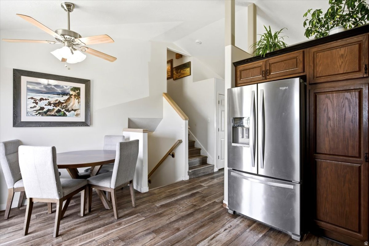 COUNTRY ACRES - Residential