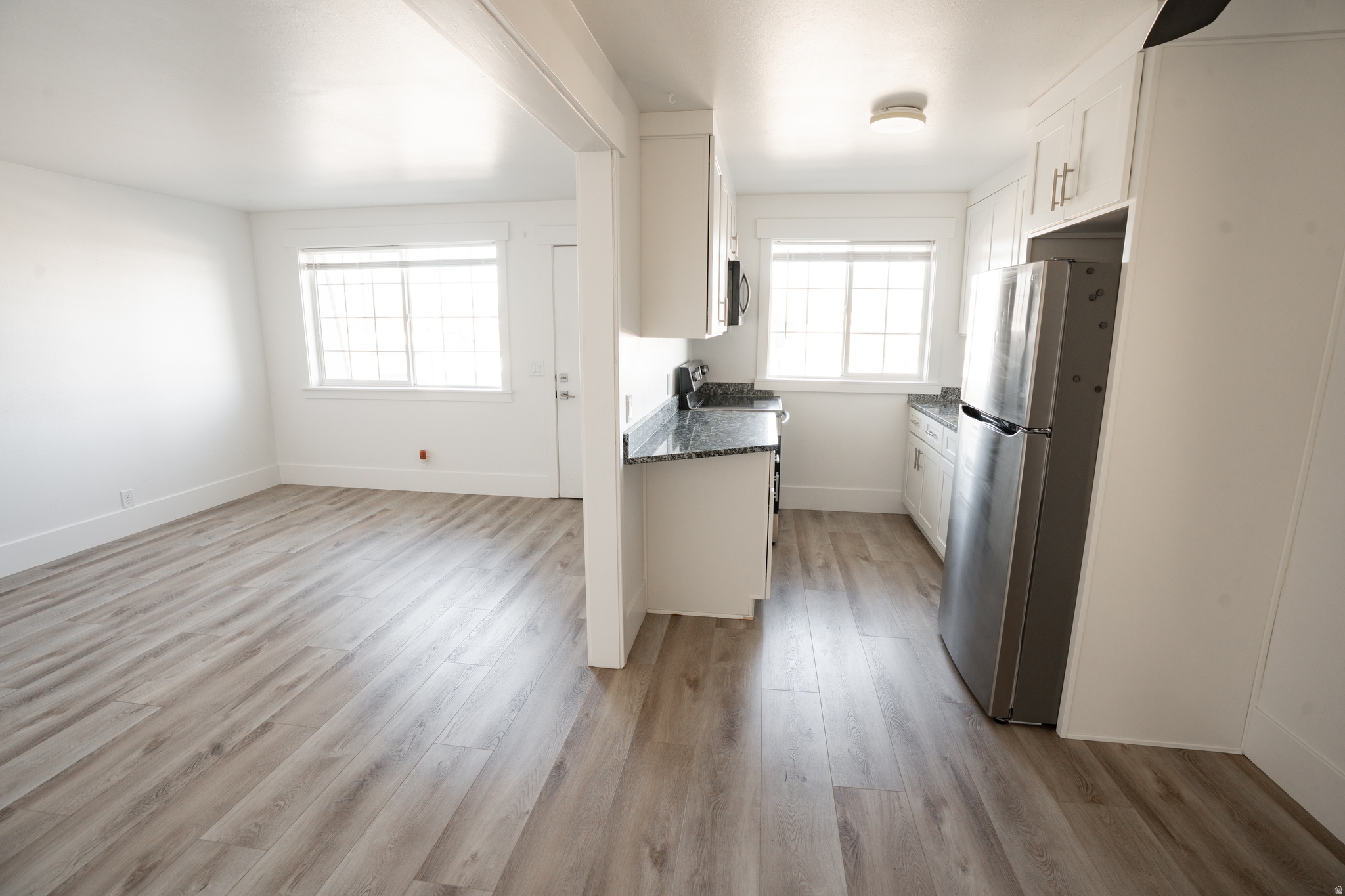 LINDENBROOK CONDOS - Residential