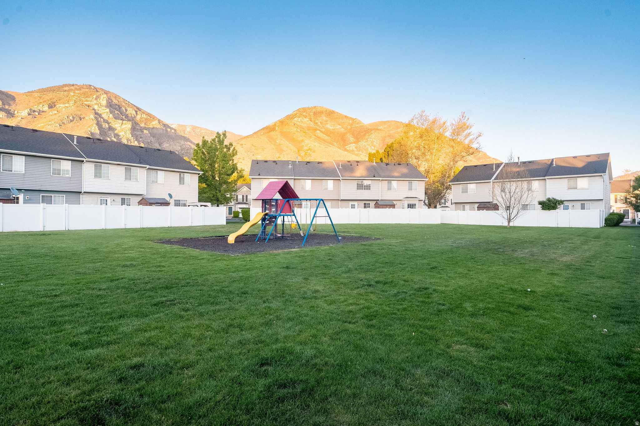 EASTGATE TOWNHOMES PUD - Residential